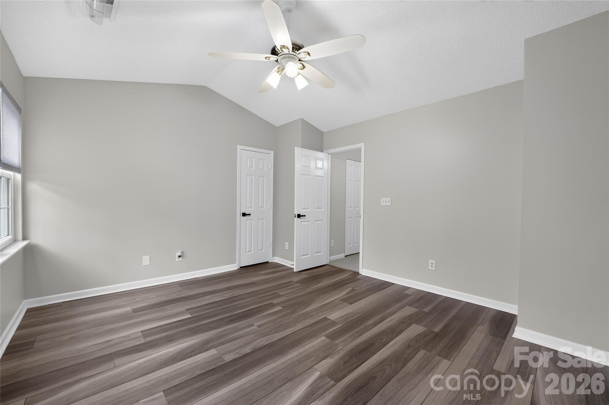 9357 Glenwater Drive Property Photo 6