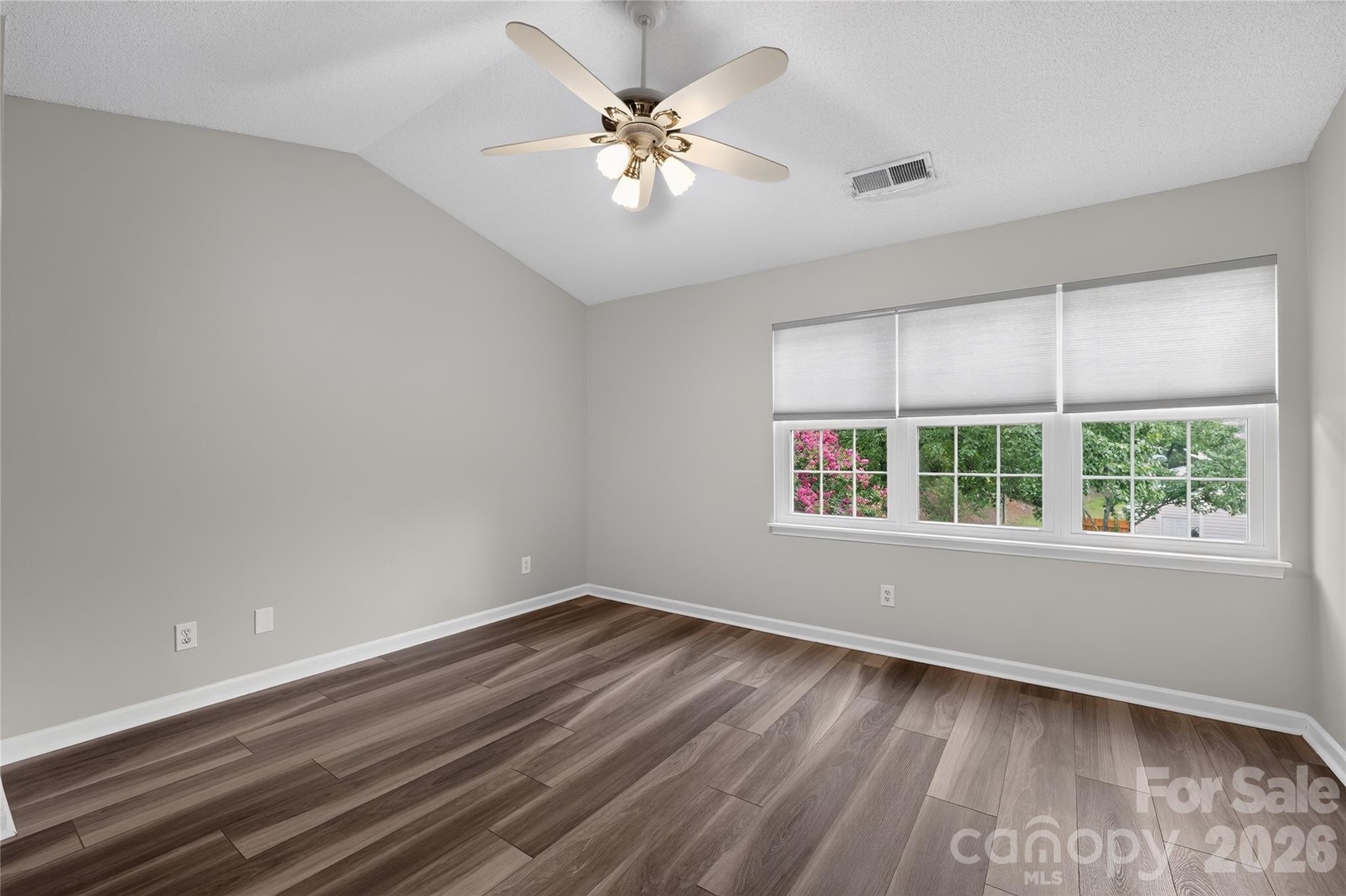 9357 Glenwater Drive Property Photo 9