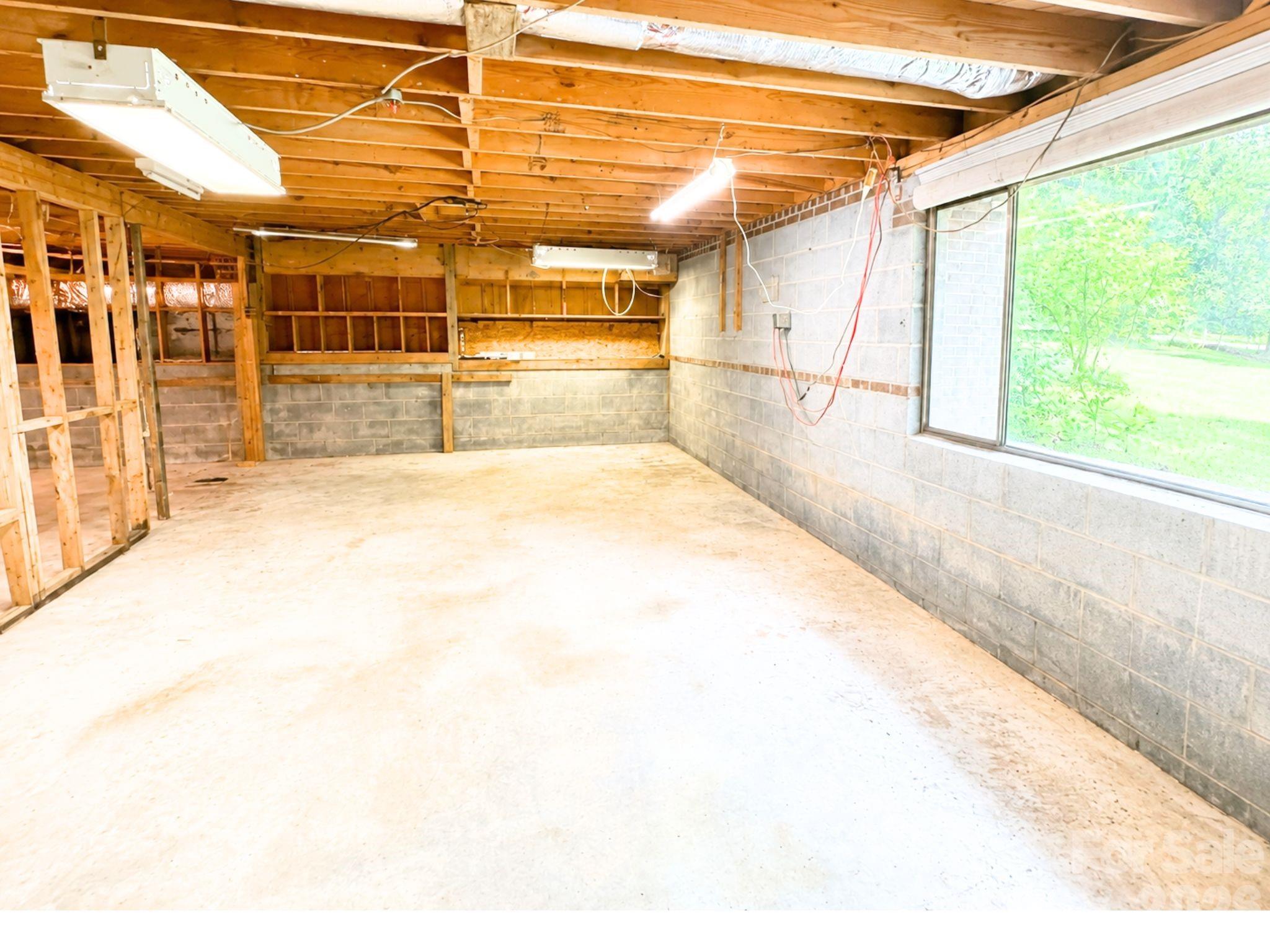 101 Sherry Drive Property Photo 5