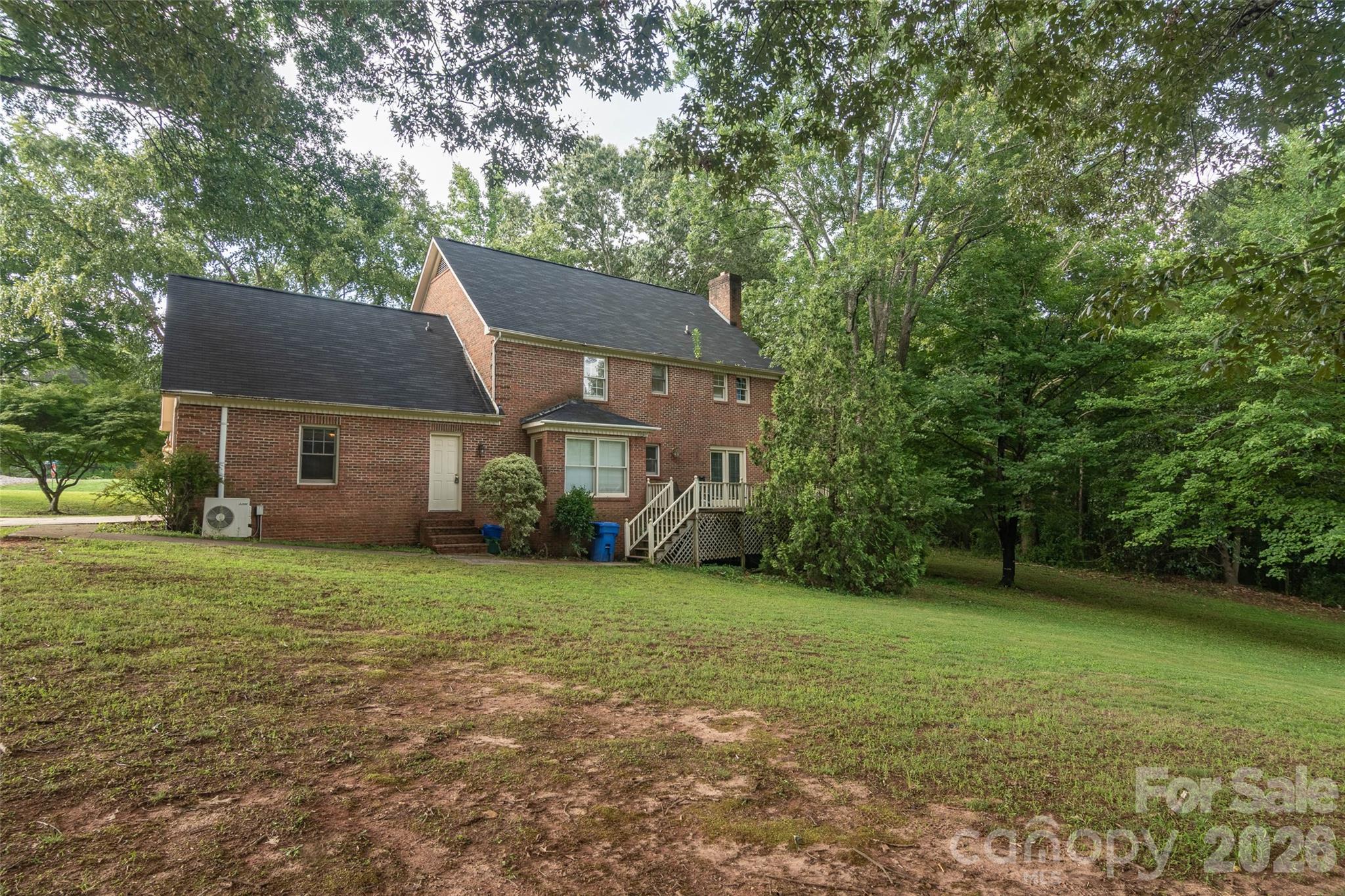 102 Ridgeview Drive Property Photo 6