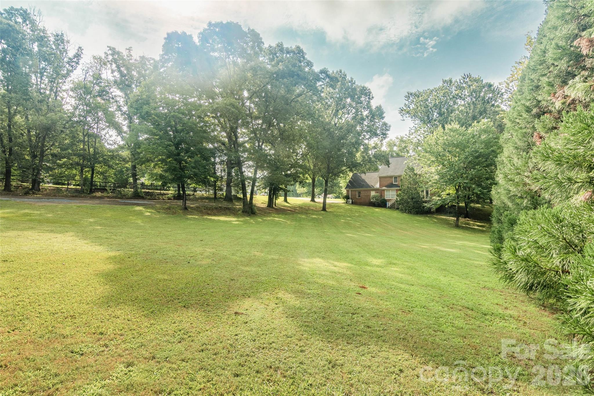 102 Ridgeview Drive Property Photo 8