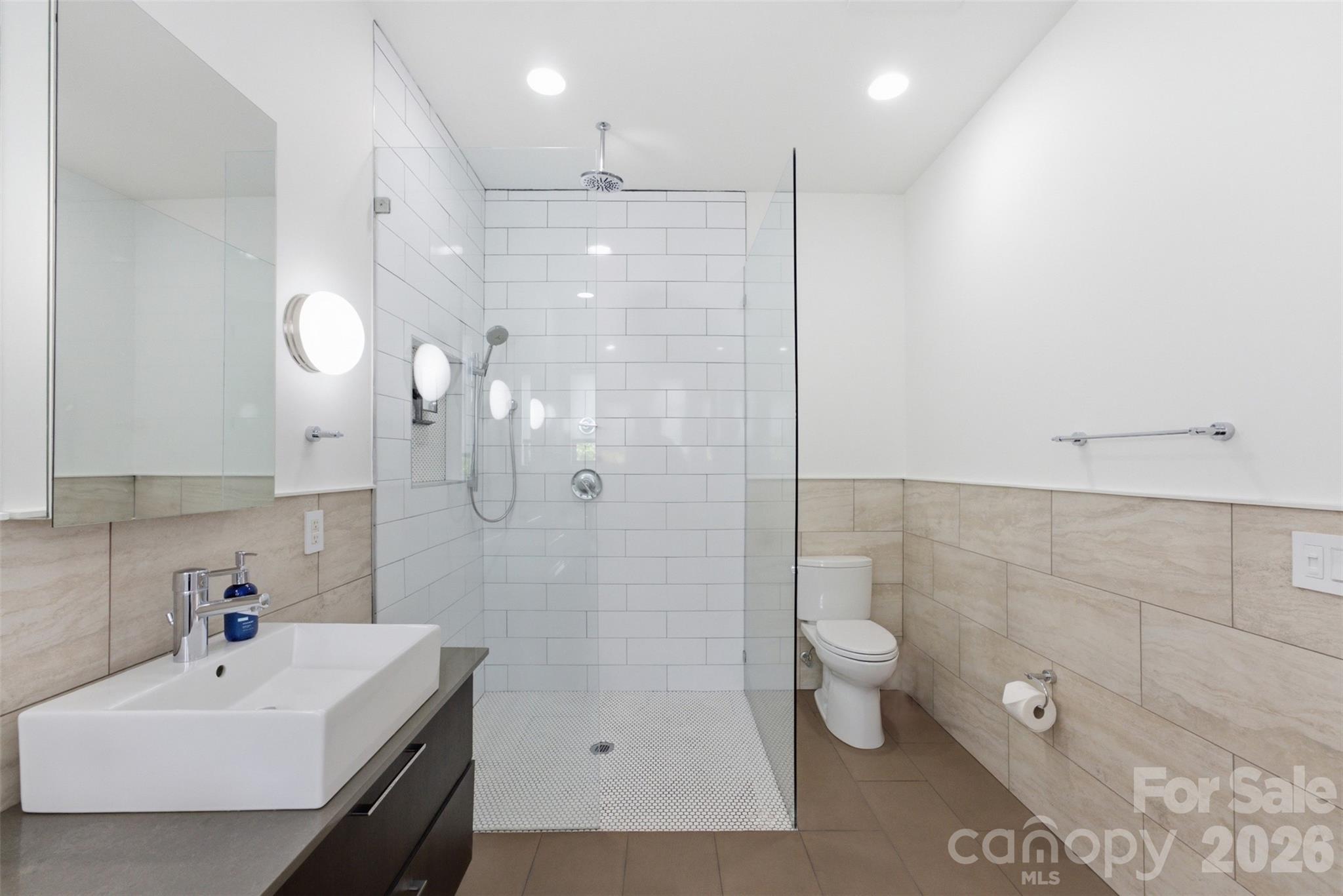 1938 Scott Avenue Property Photo 25