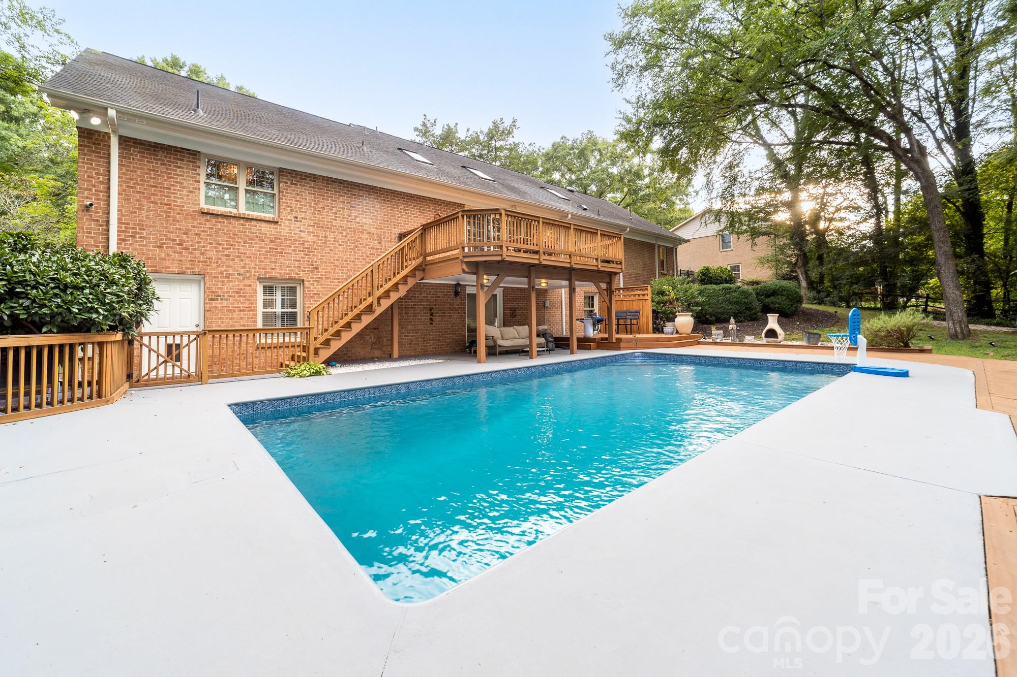 4421 Montibello Drive Property Photo 7