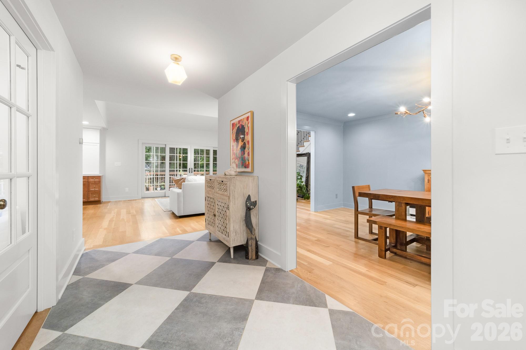 4421 Montibello Drive Property Photo 10