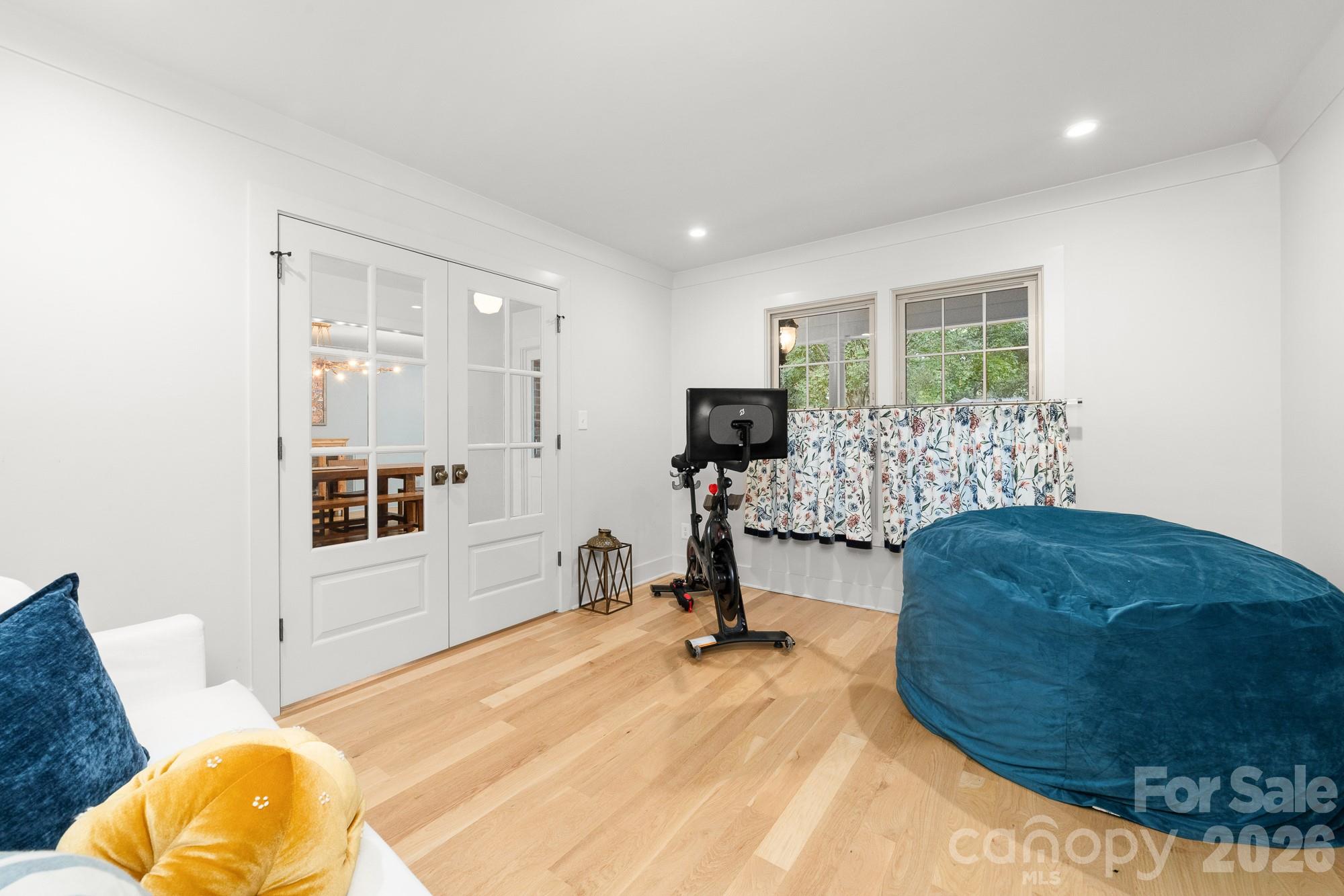 4421 Montibello Drive Property Photo 11