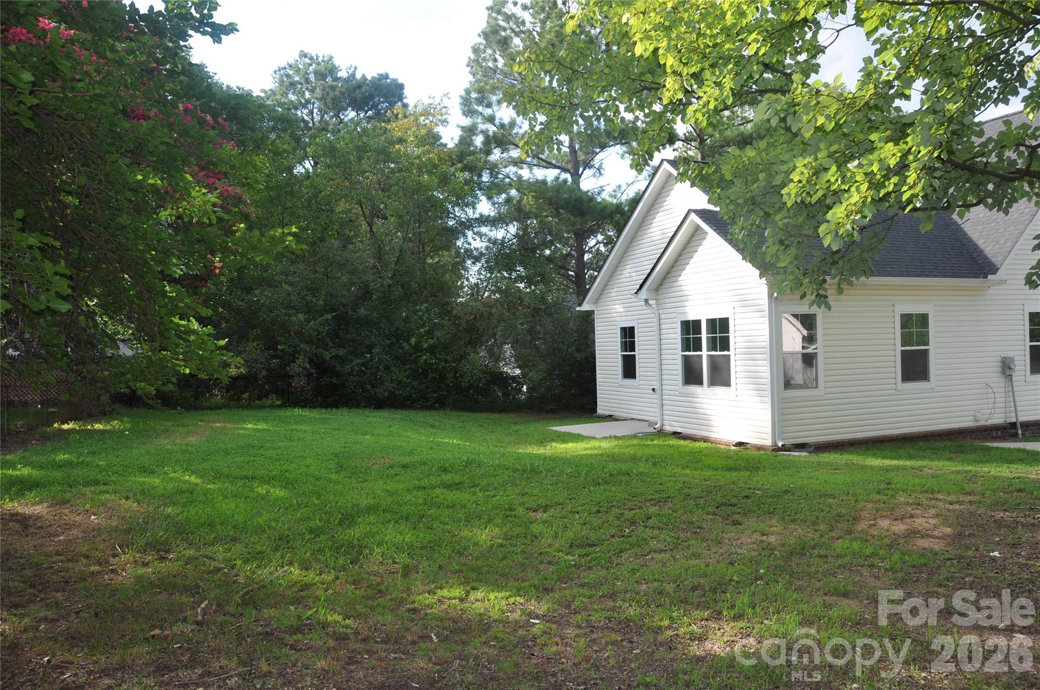 331 Nesbit Avenue Property Photo 4