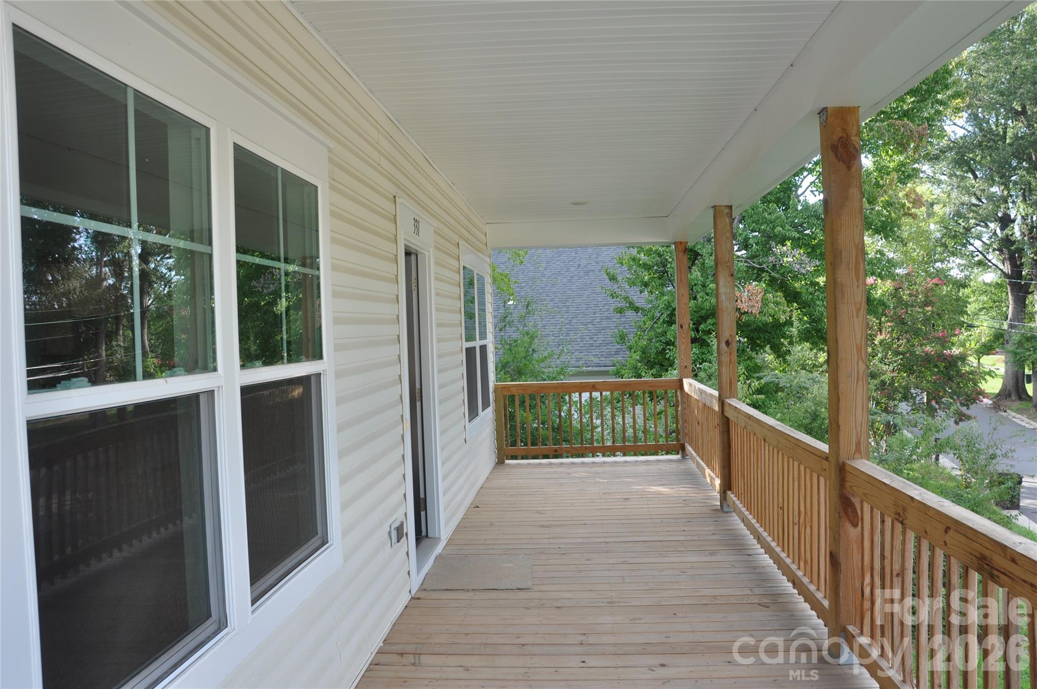 331 Nesbit Avenue Property Photo 9