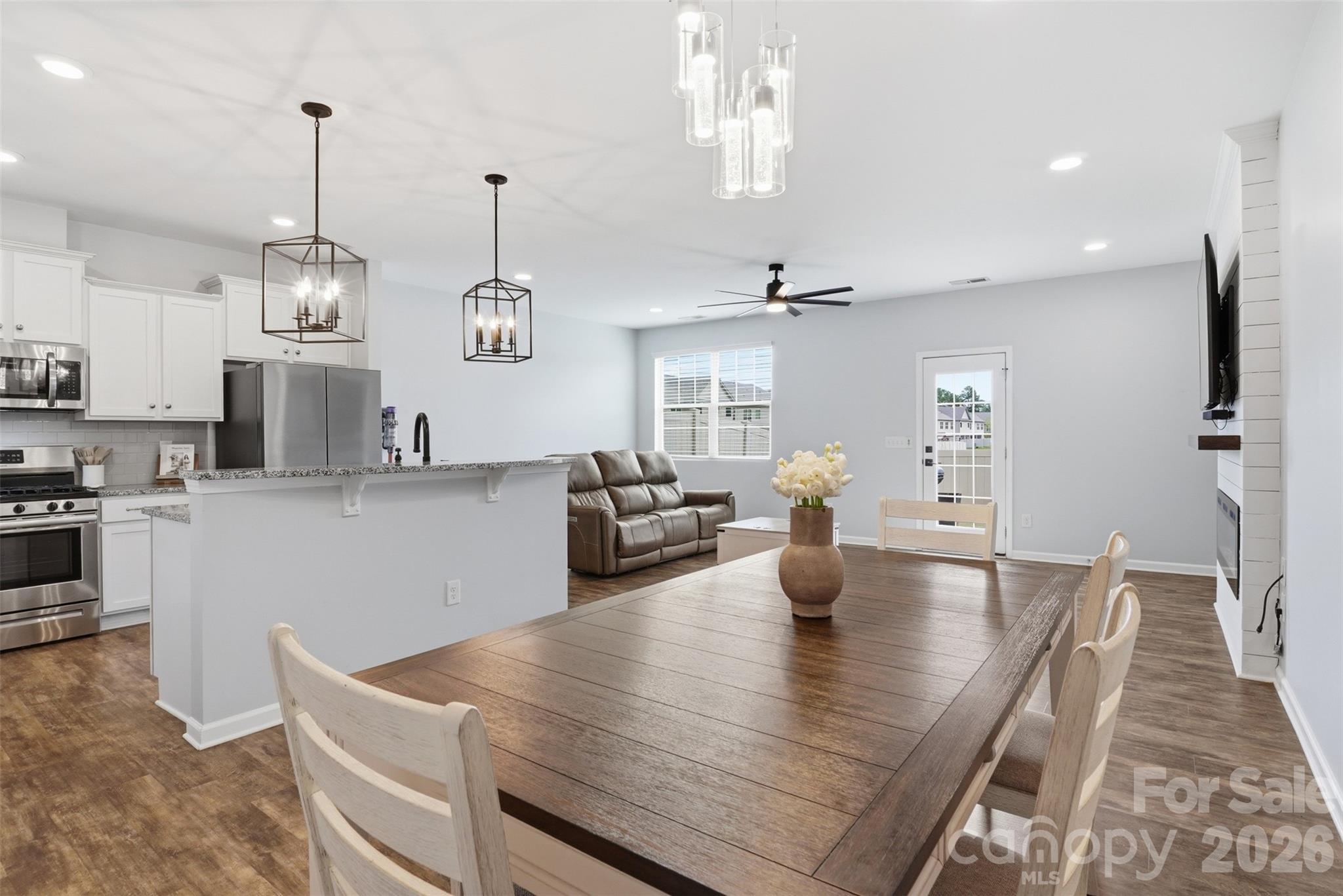 2614 Winter Thistle Way Property Photo 1