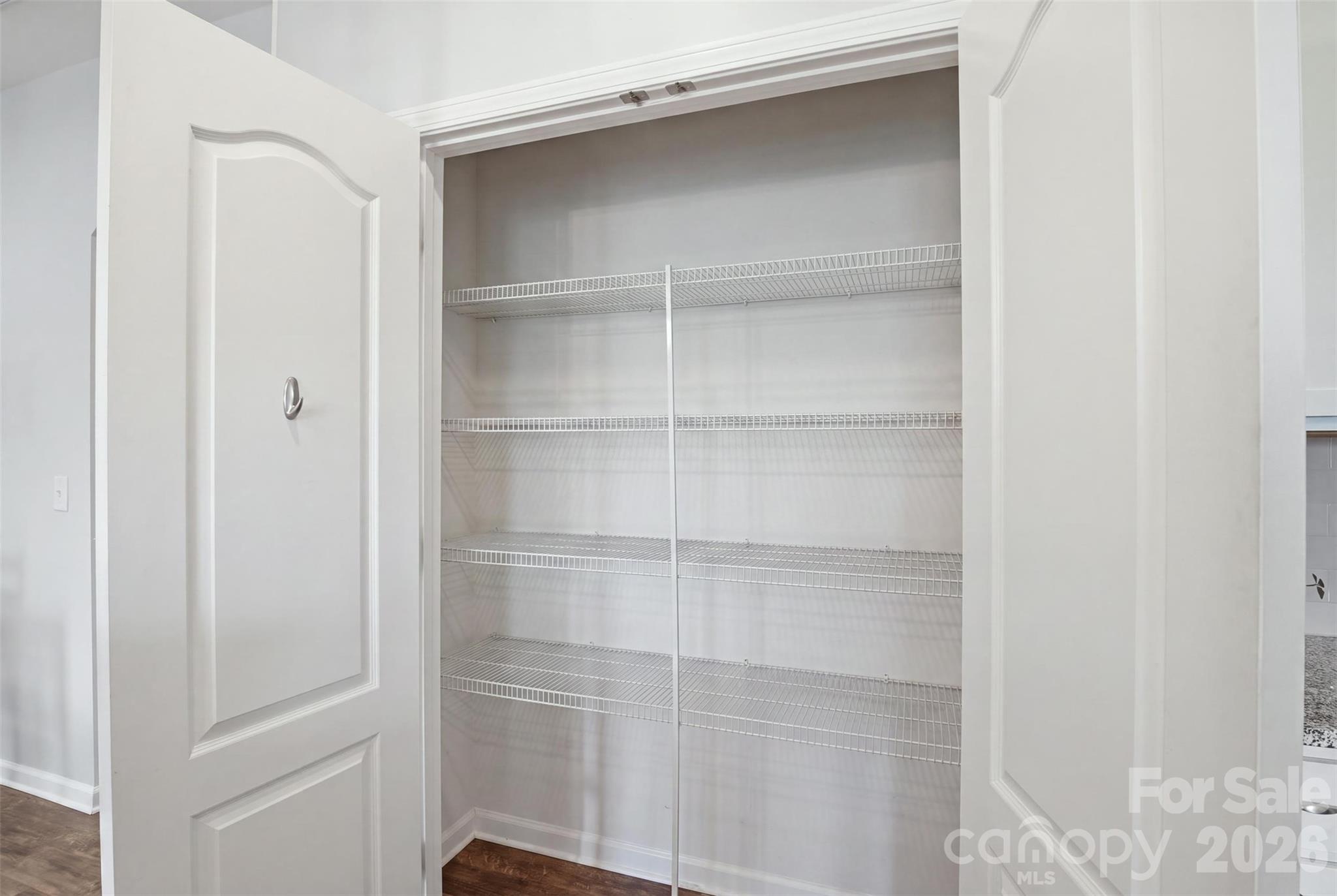2614 Winter Thistle Way Property Photo 9