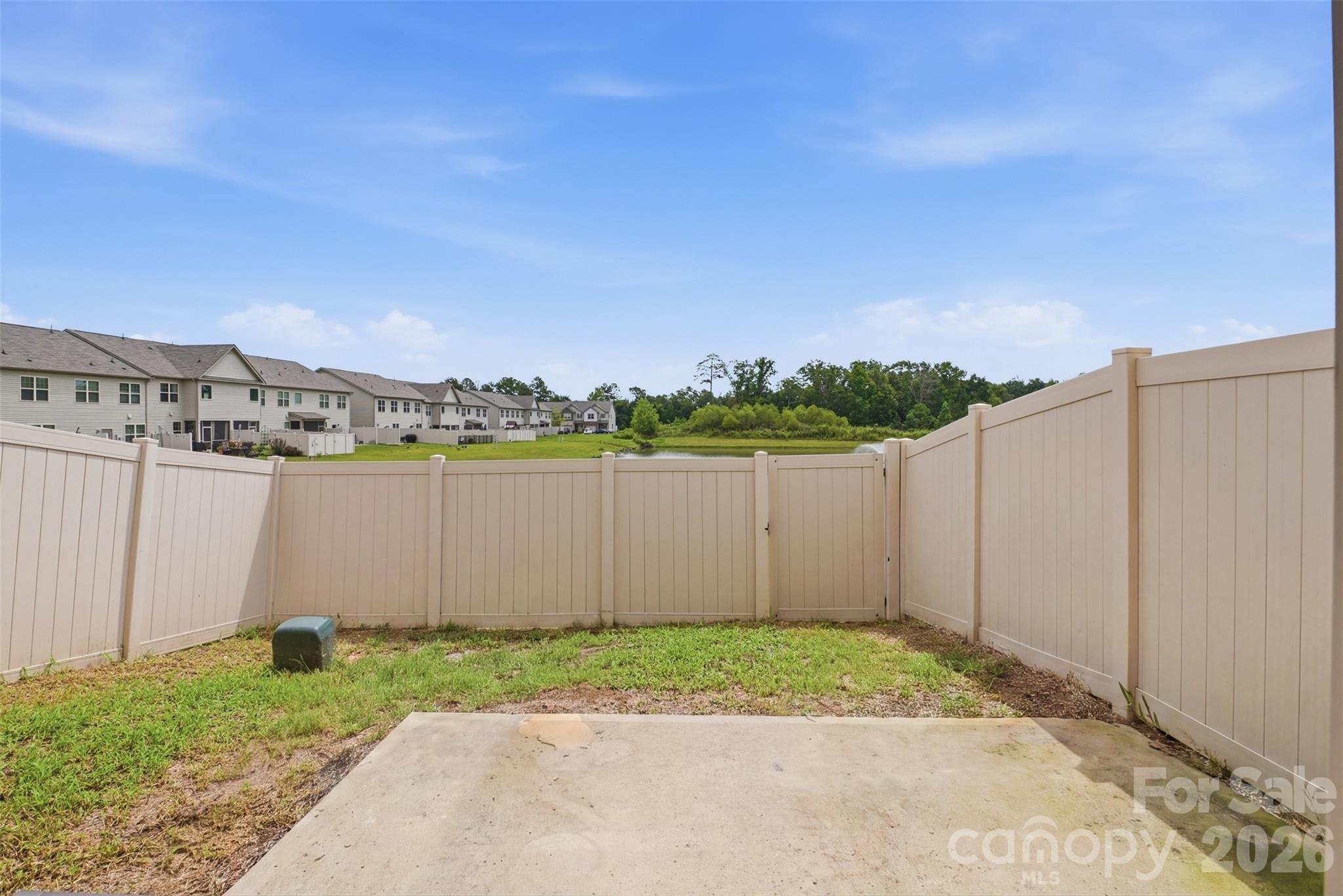 2614 Winter Thistle Way Property Photo 27