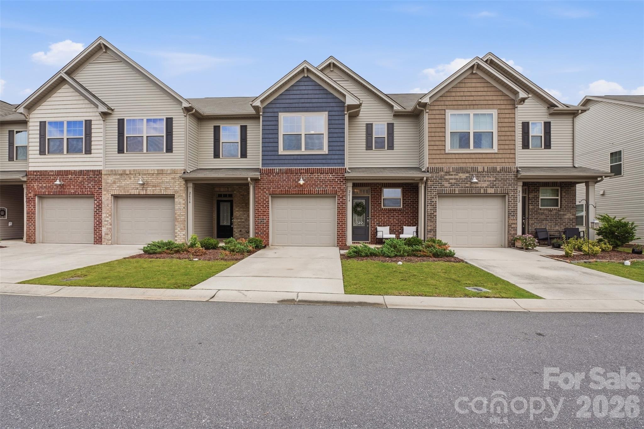 2614 Winter Thistle Way Property Photo 35