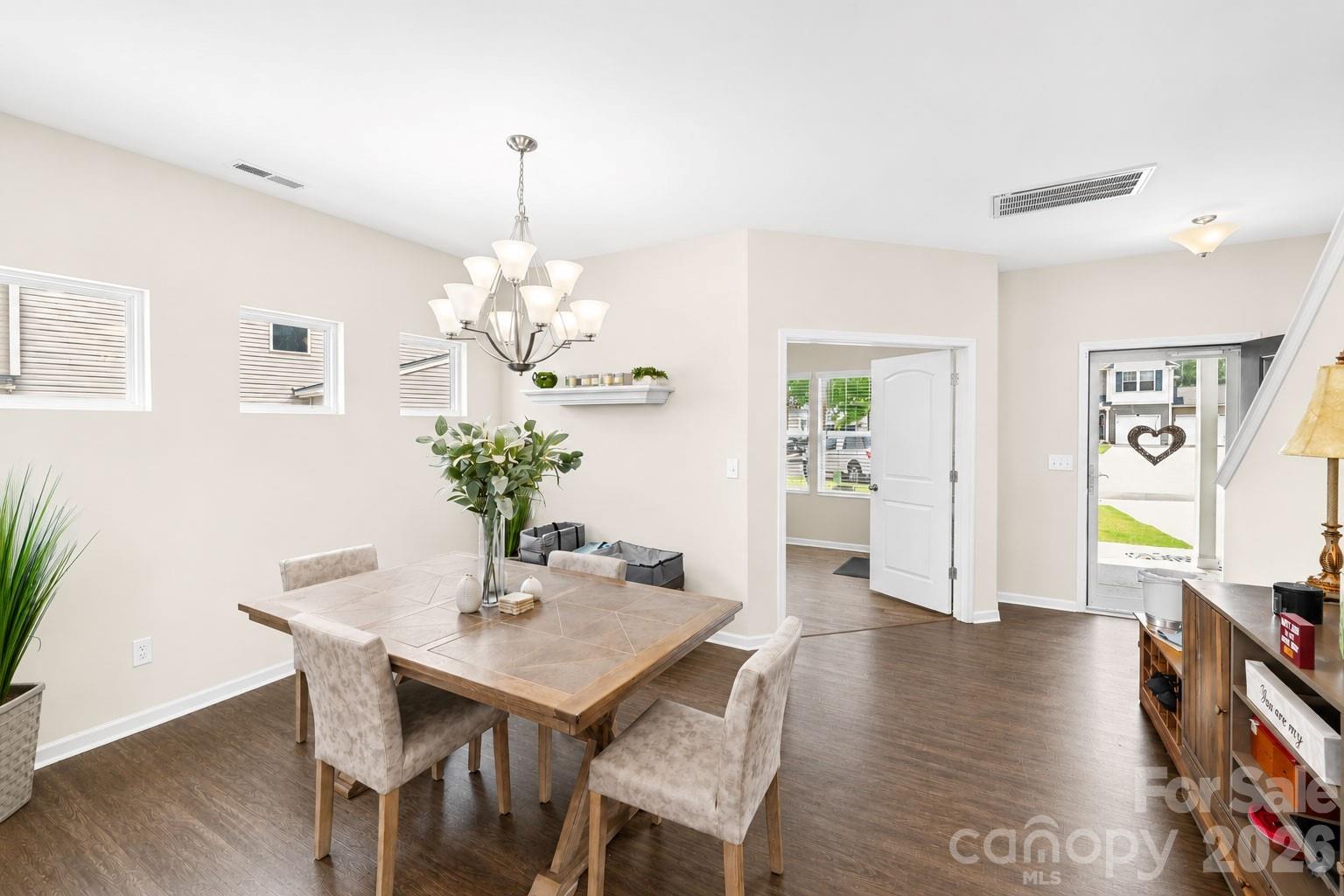 2834 Kinloch Court Property Photo 8