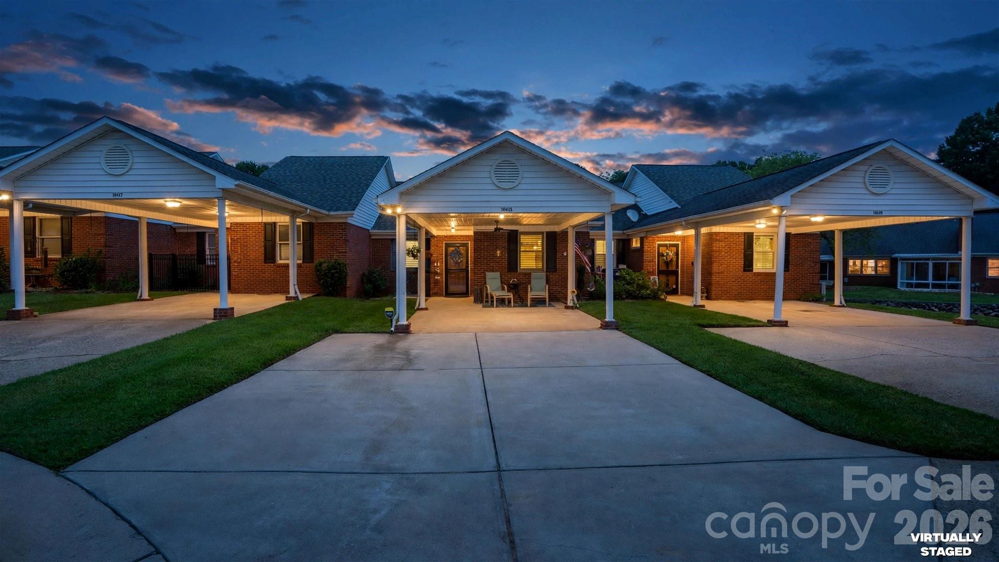 19940 Oak Leaf Circle Property Photo 24