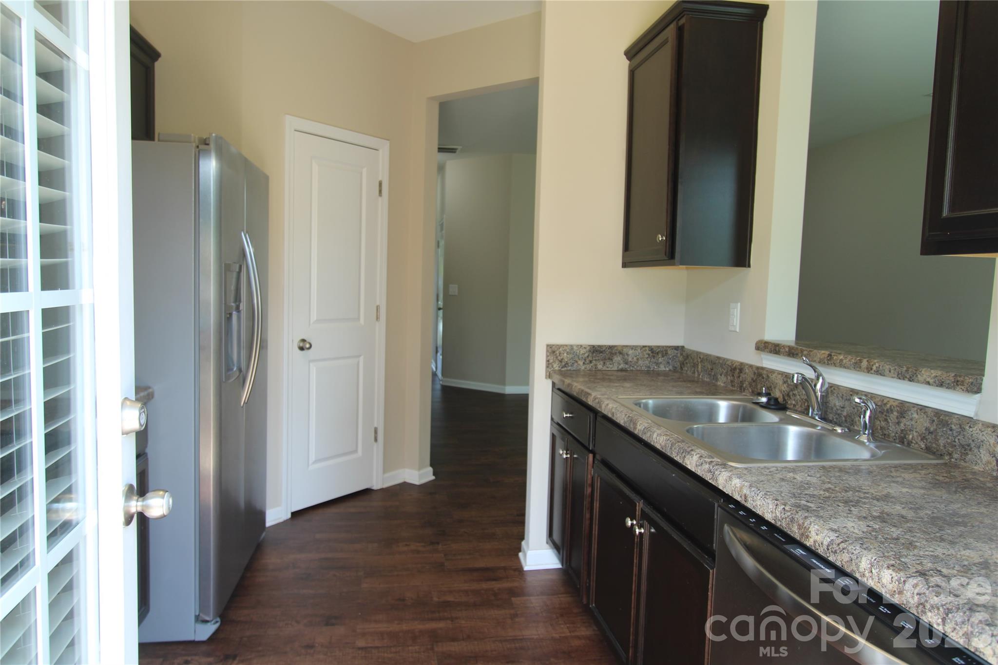 9348 Hamel Street Property Photo 6