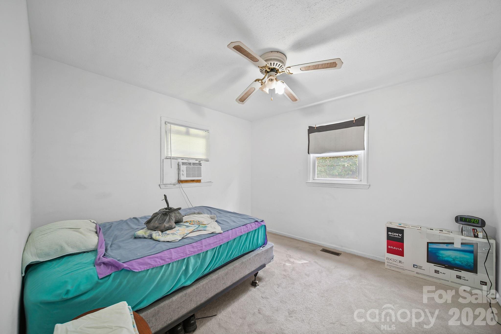 906 E 10th Avenue 5 Property Photo 16