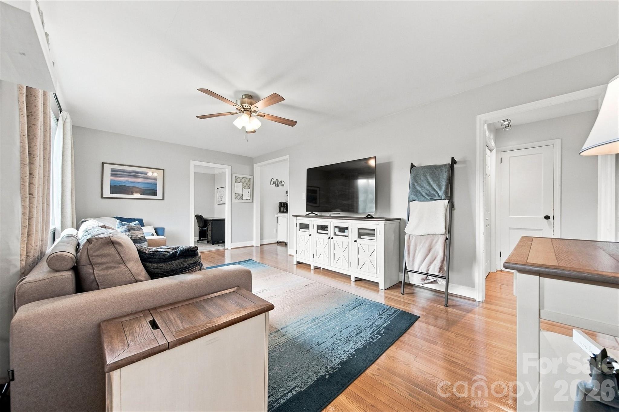129 33rd Street Property Photo 3