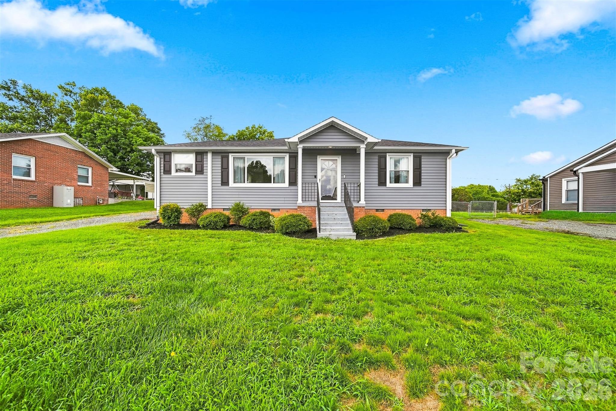 129 33rd Street Property Photo 4