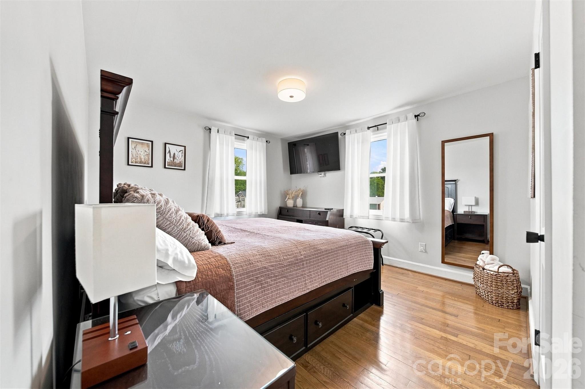 129 33rd Street Property Photo 17