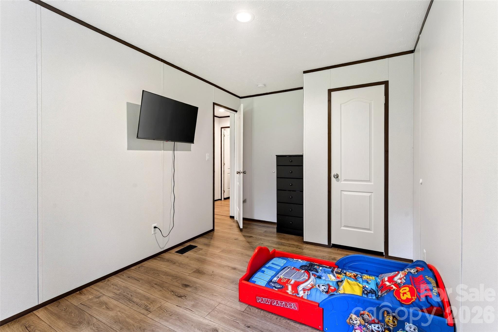 248 Chestnut Oak Forest Drive Property Photo 34