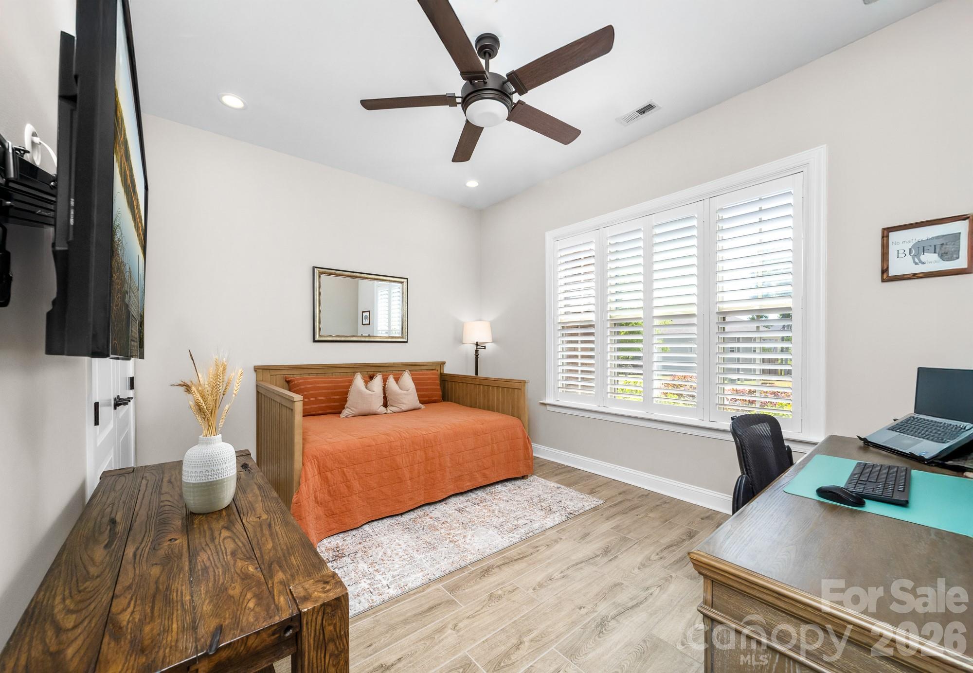 4518 Acorn Hill Drive Property Photo 26