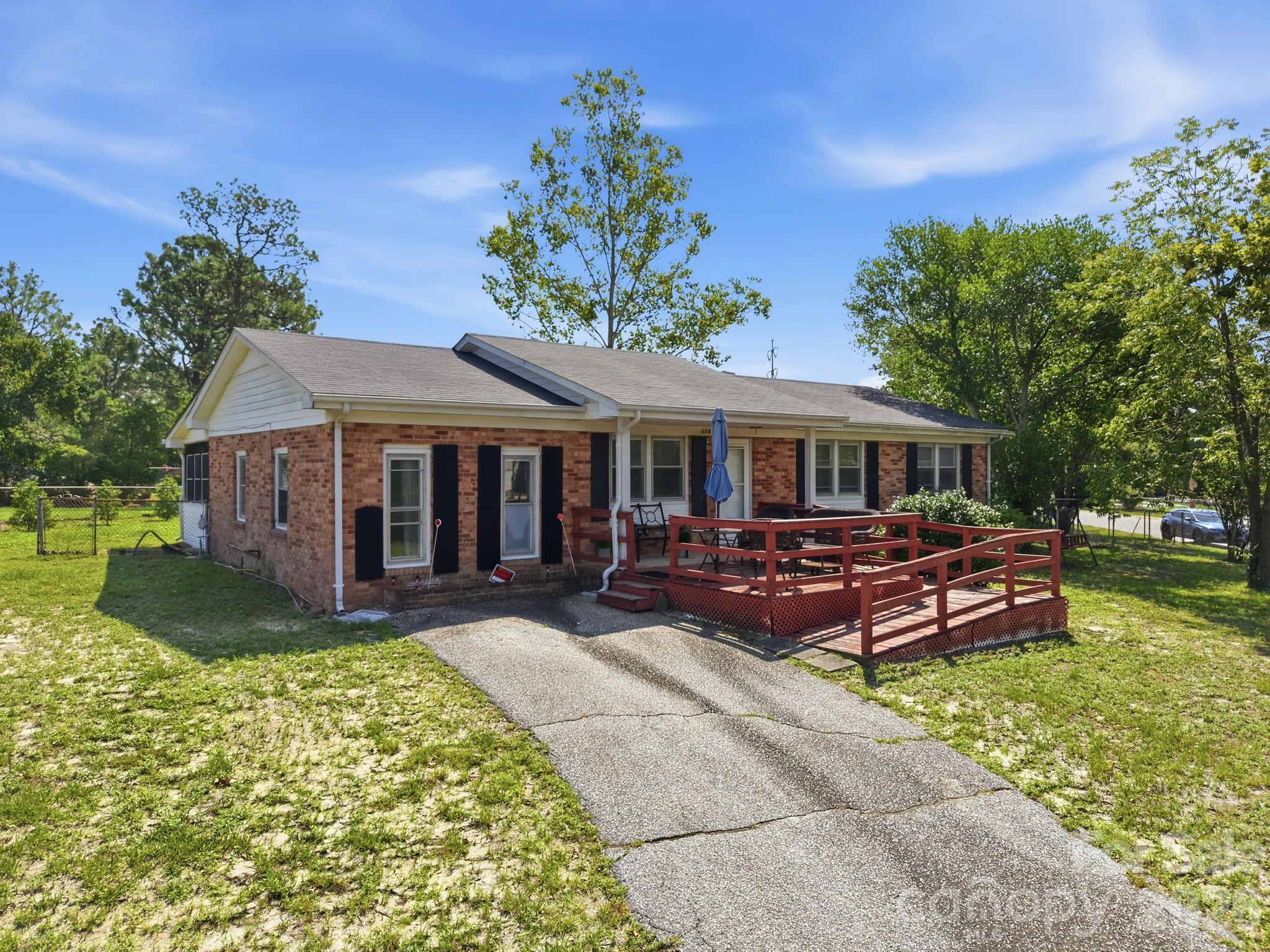 3261 Vardaman Avenue Property Photo 1