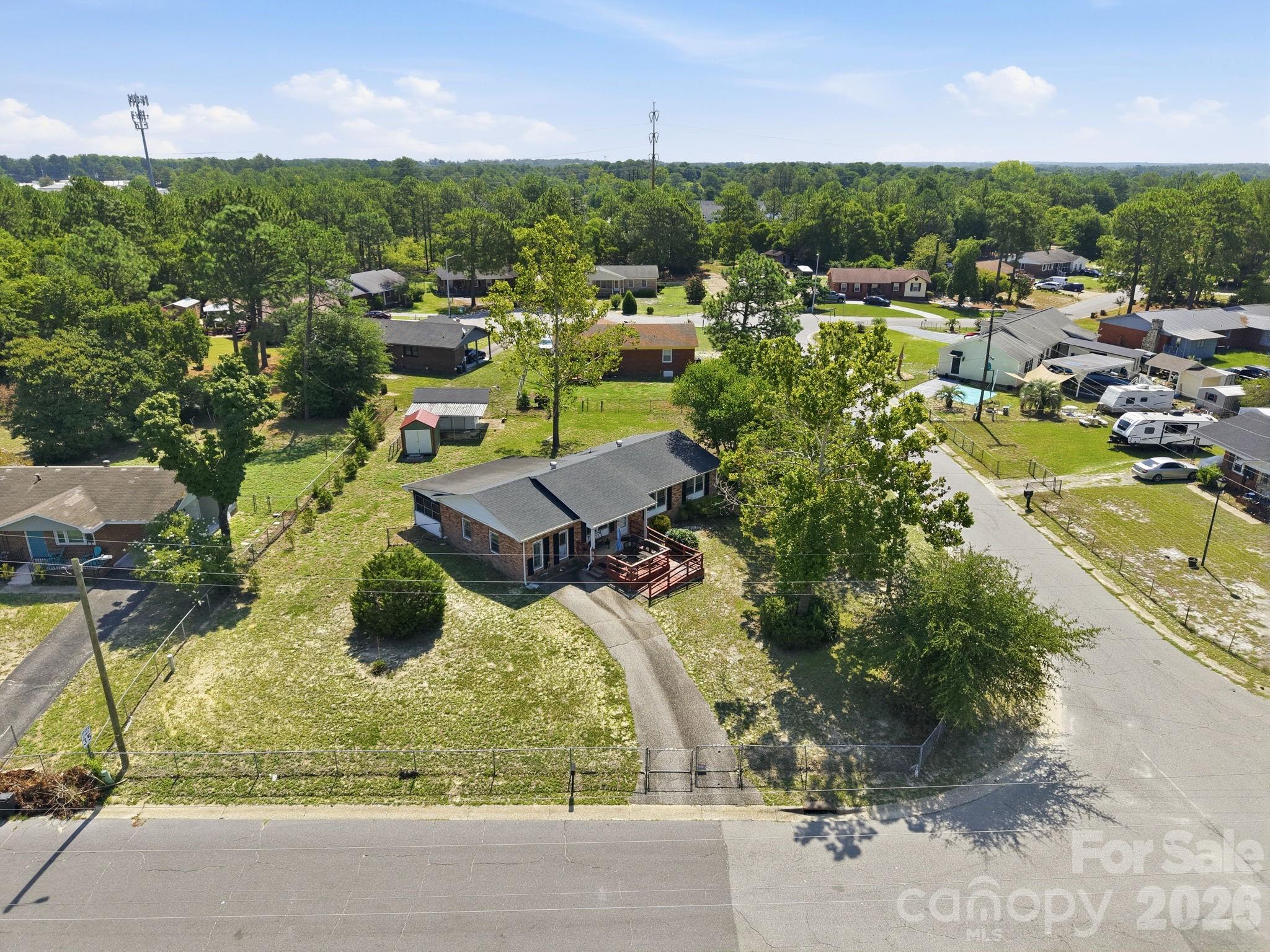 3261 Vardaman Avenue Property Photo 4