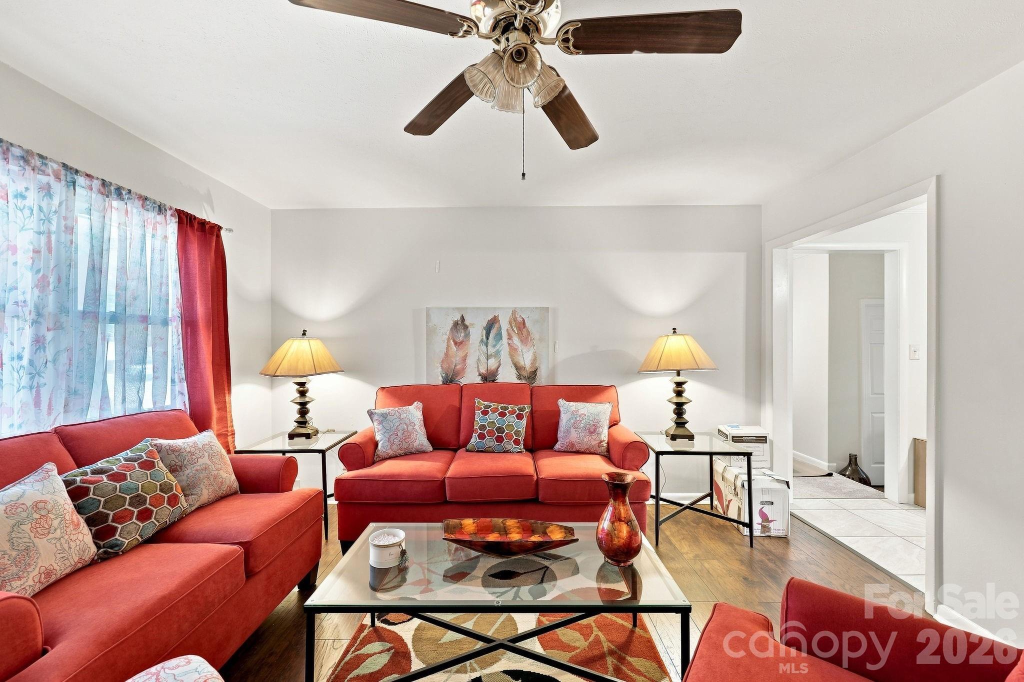 3261 Vardaman Avenue Property Photo 7