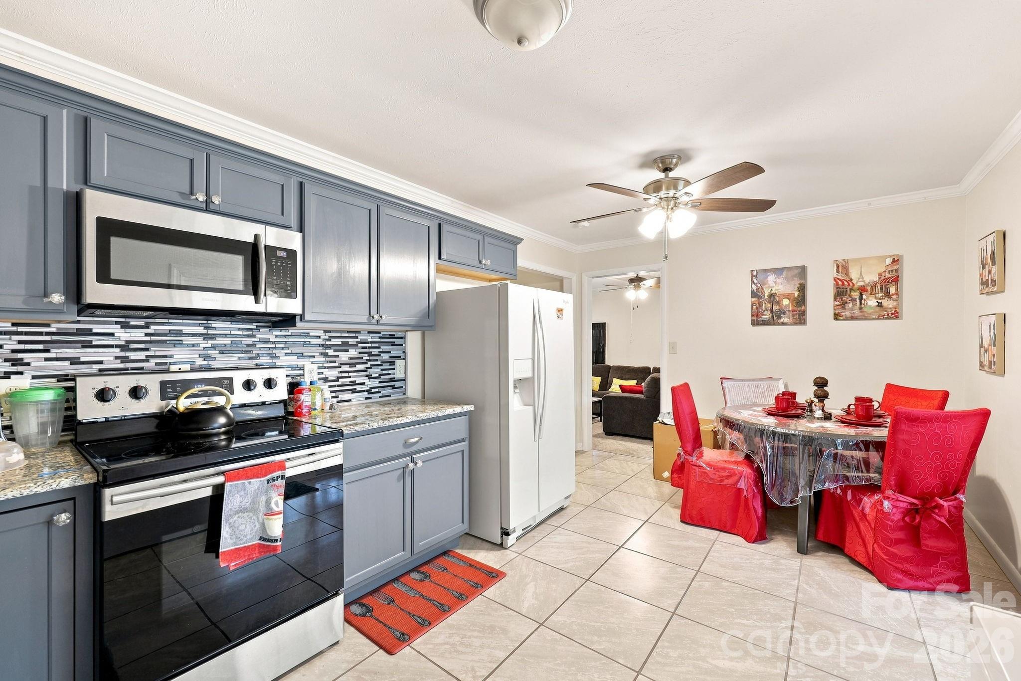 3261 Vardaman Avenue Property Photo 12