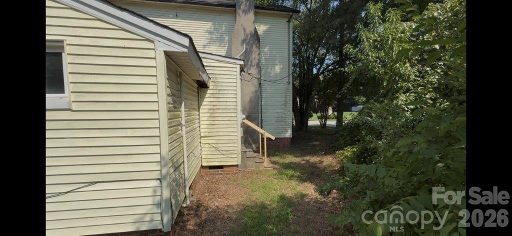 614 Saluda Road Property Photo 18