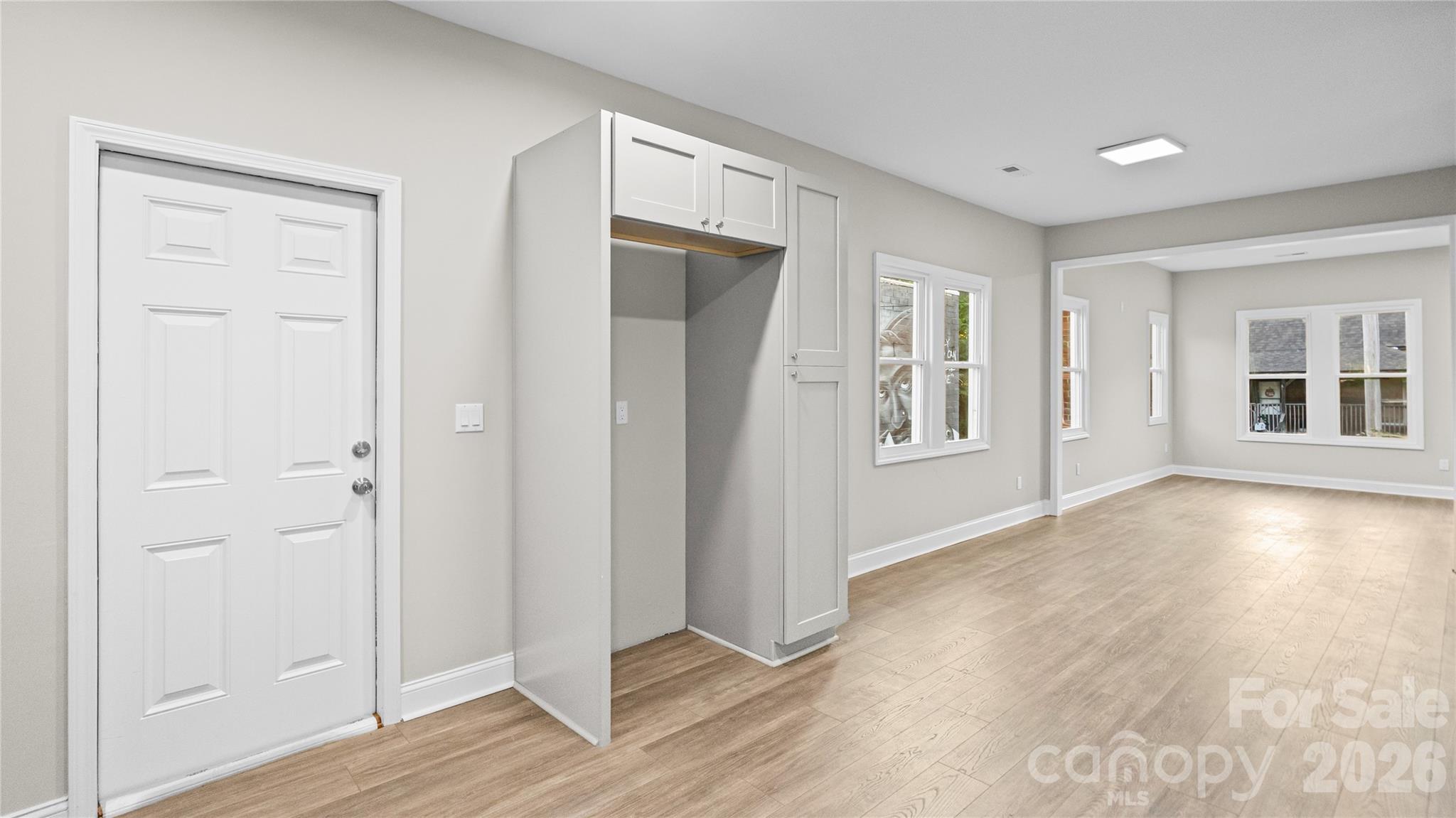 633 Austin Street Property Photo 10