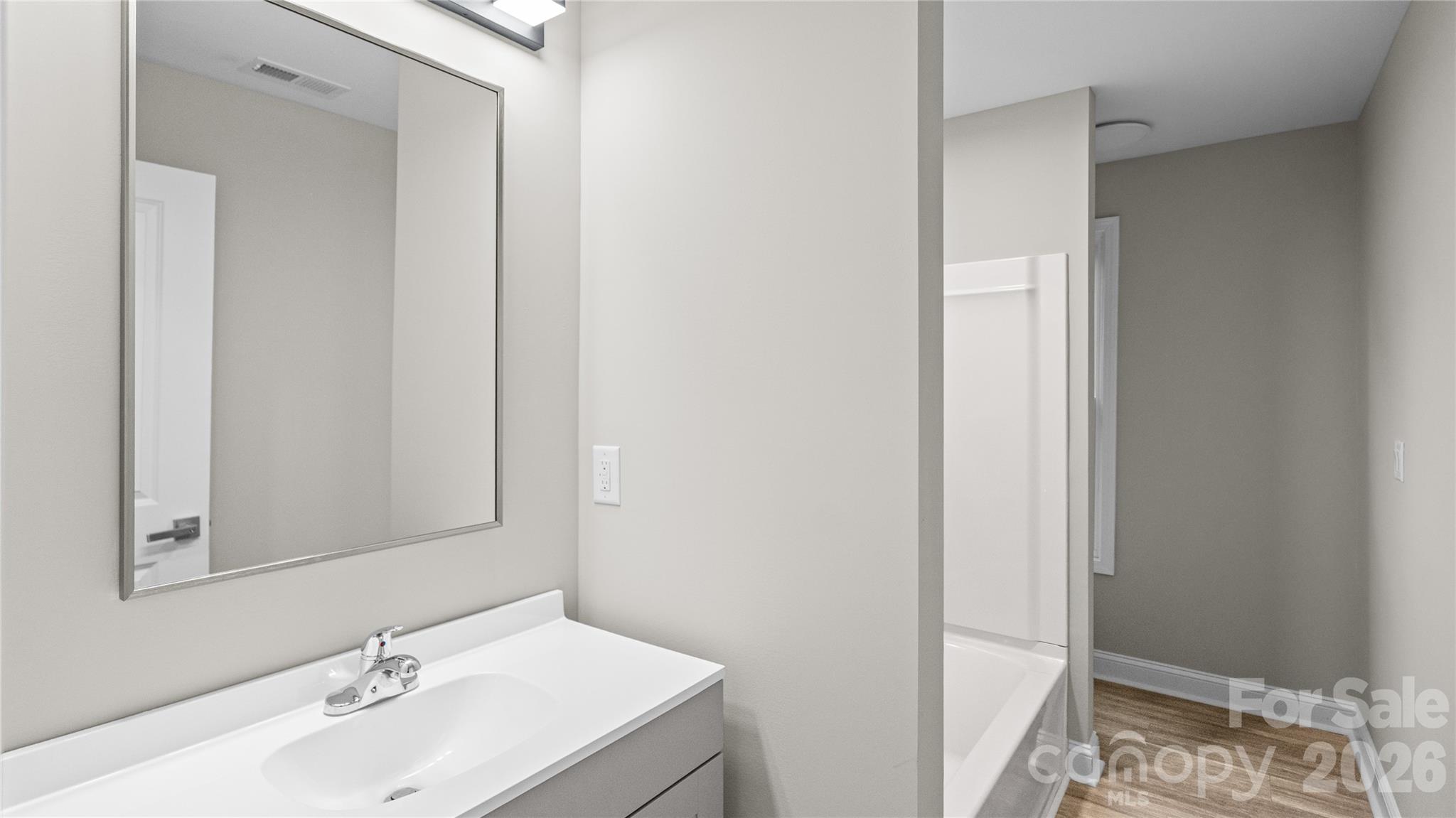633 Austin Street Property Photo 17