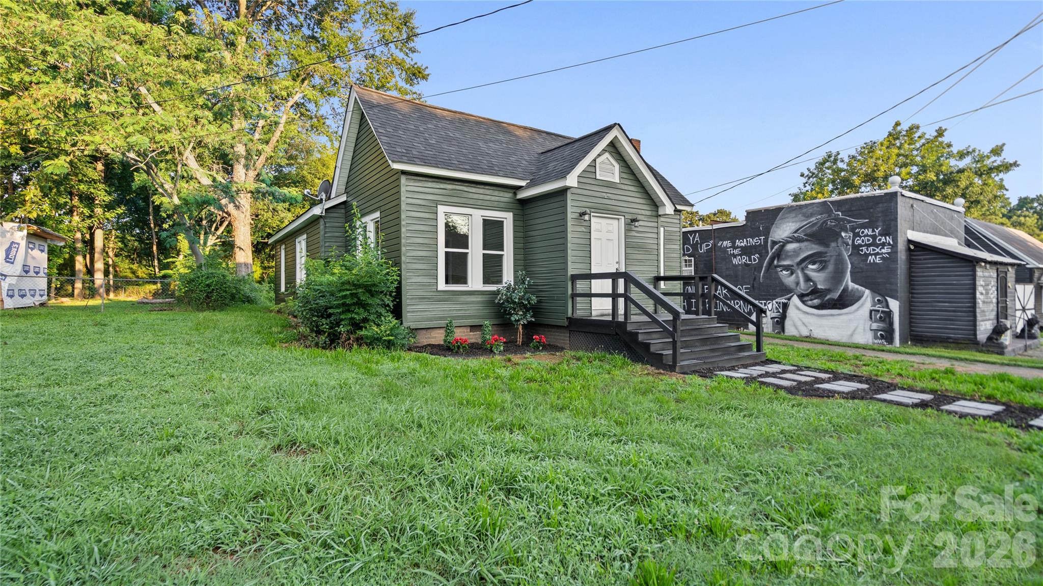 633 Austin Street Property Photo 21