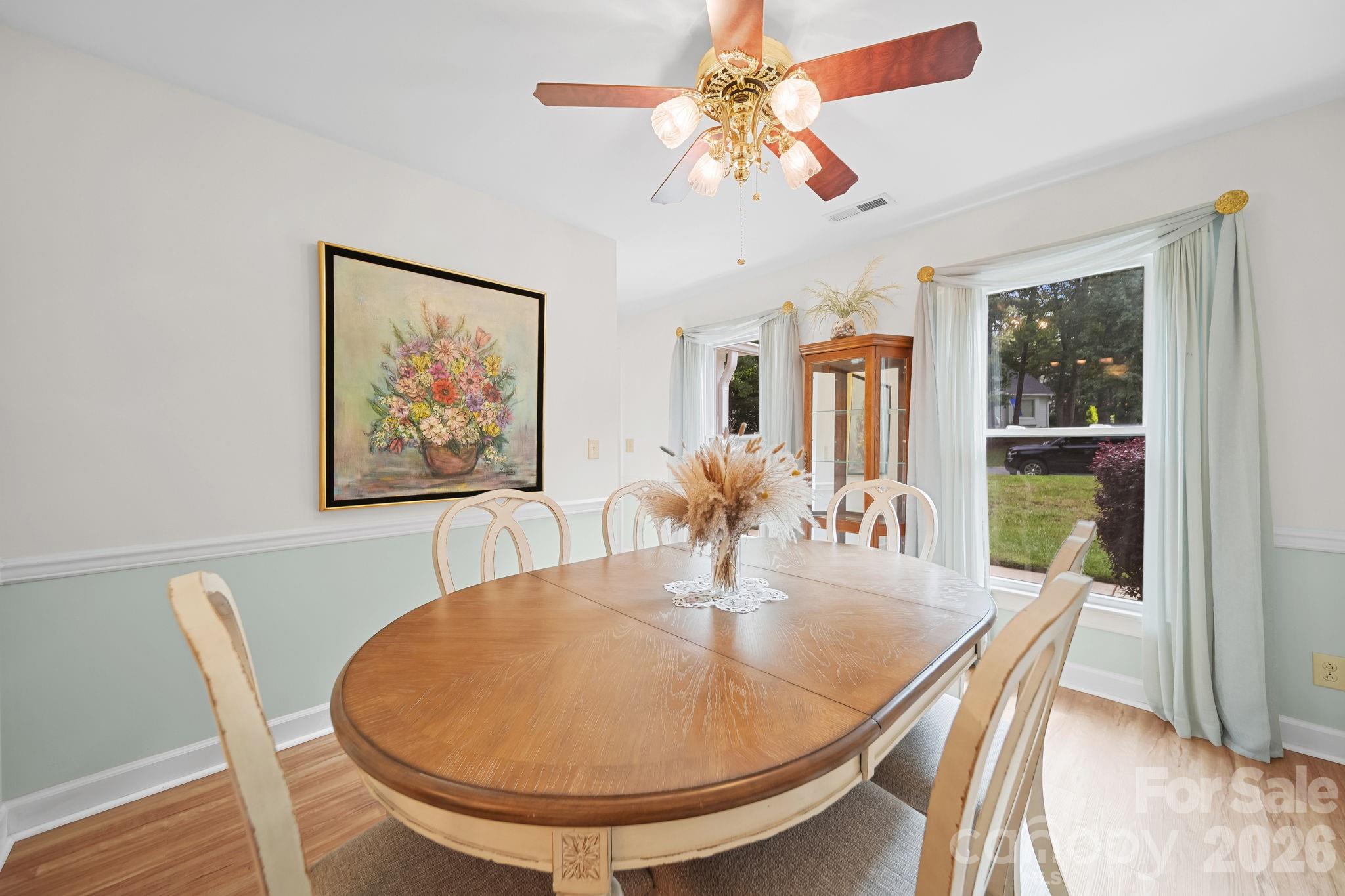 2527 Heathershire Lane Property Photo 12