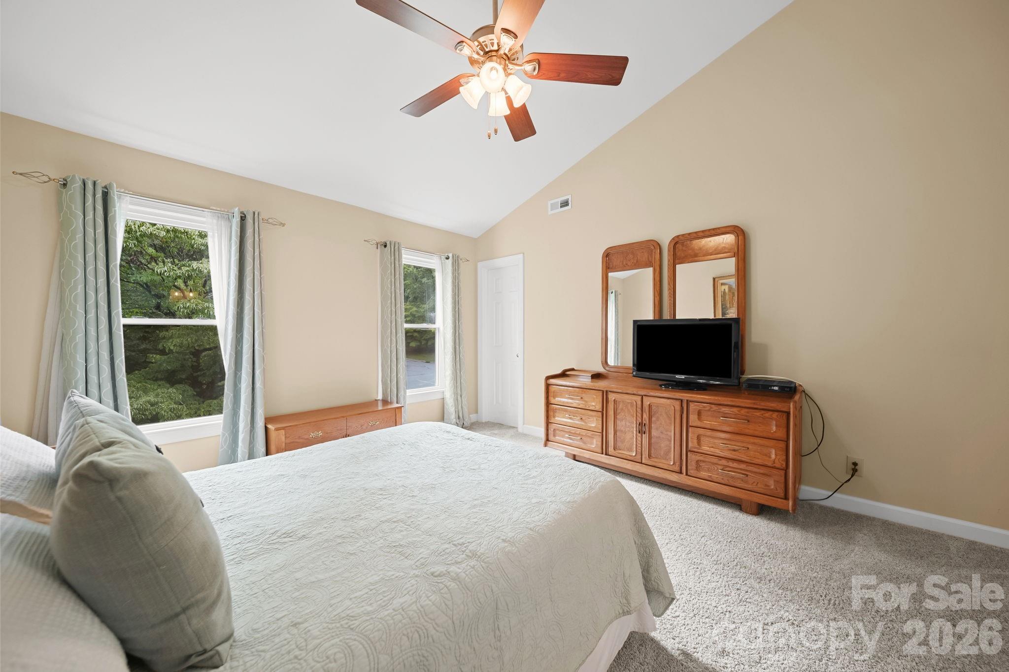 2527 Heathershire Lane Property Photo 17