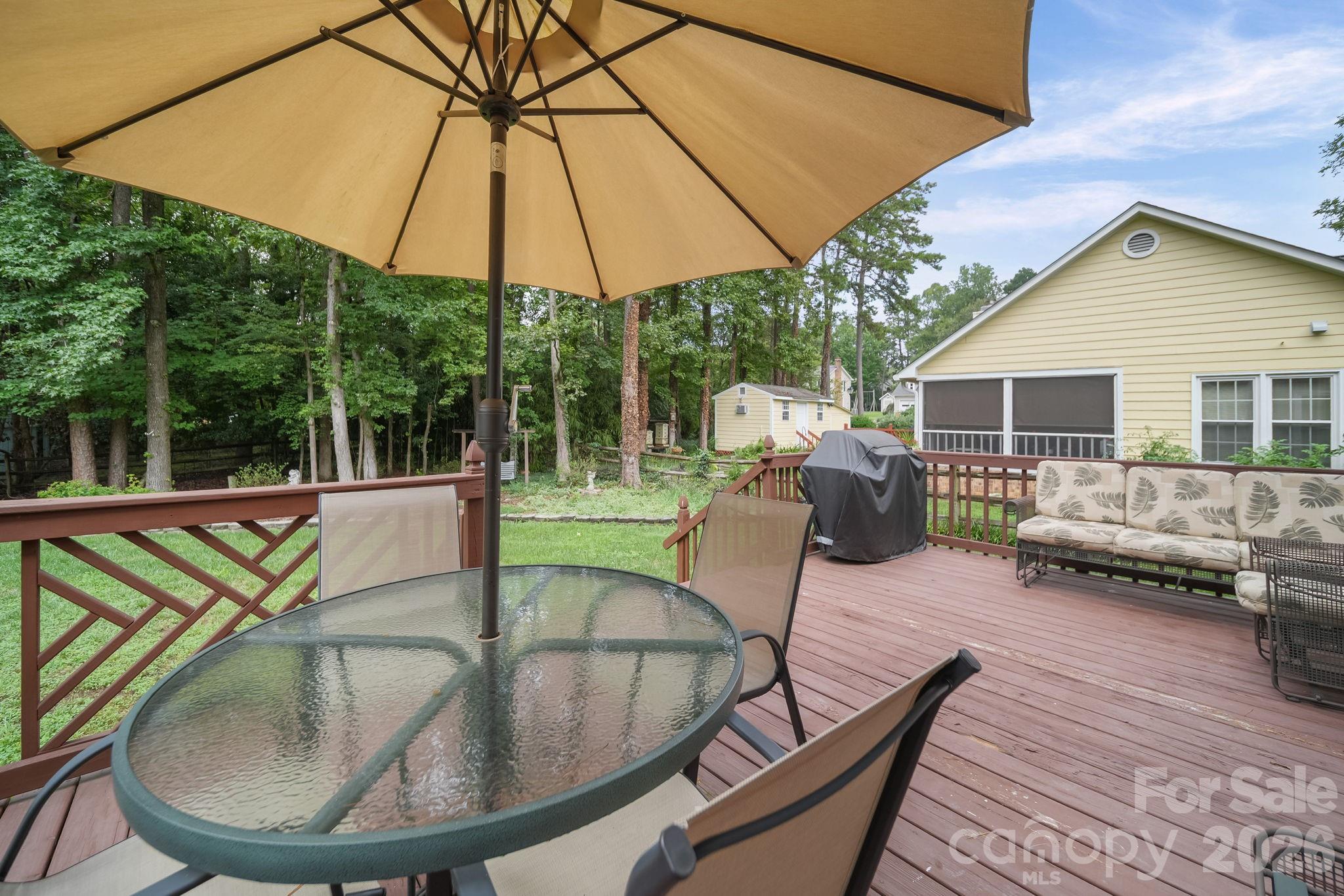 2527 Heathershire Lane Property Photo 27