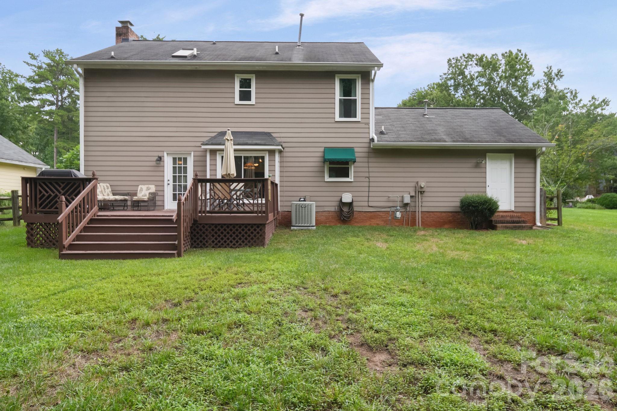 2527 Heathershire Lane Property Photo 29