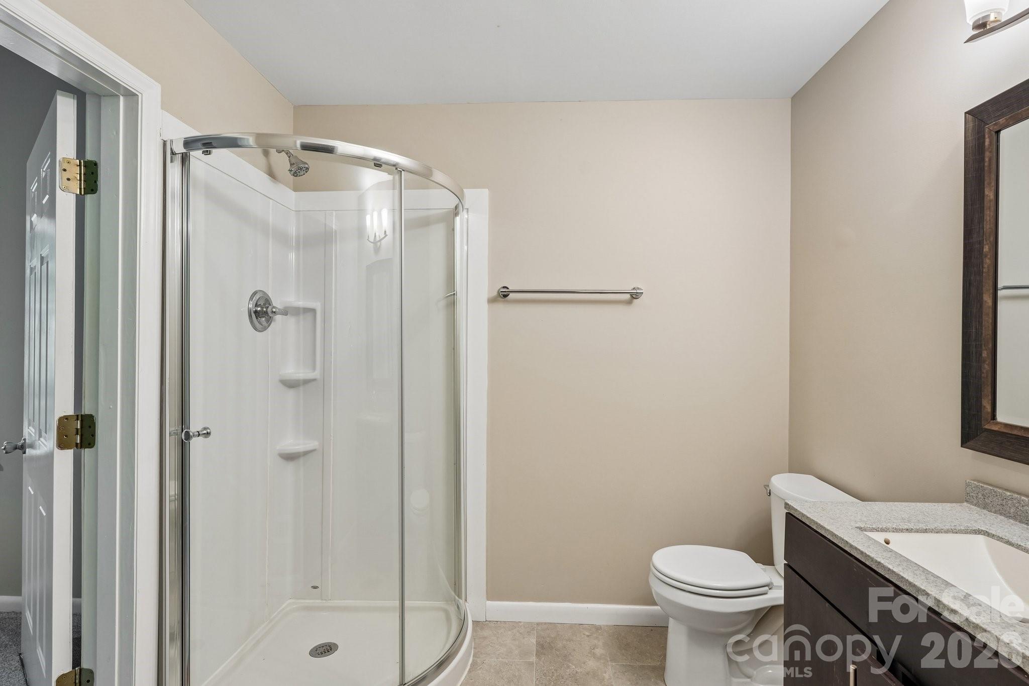 407 Robinwood Drive Property Photo 21