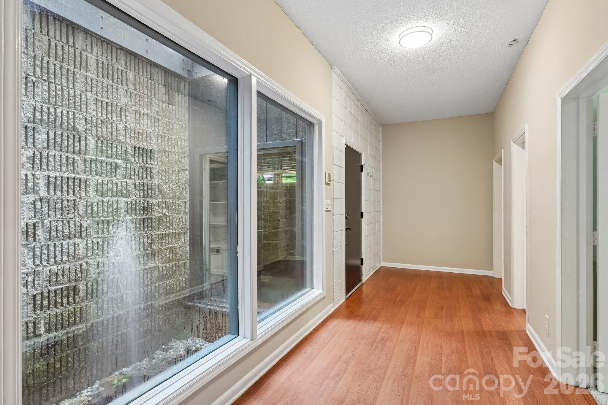 407 Robinwood Drive Property Photo 22