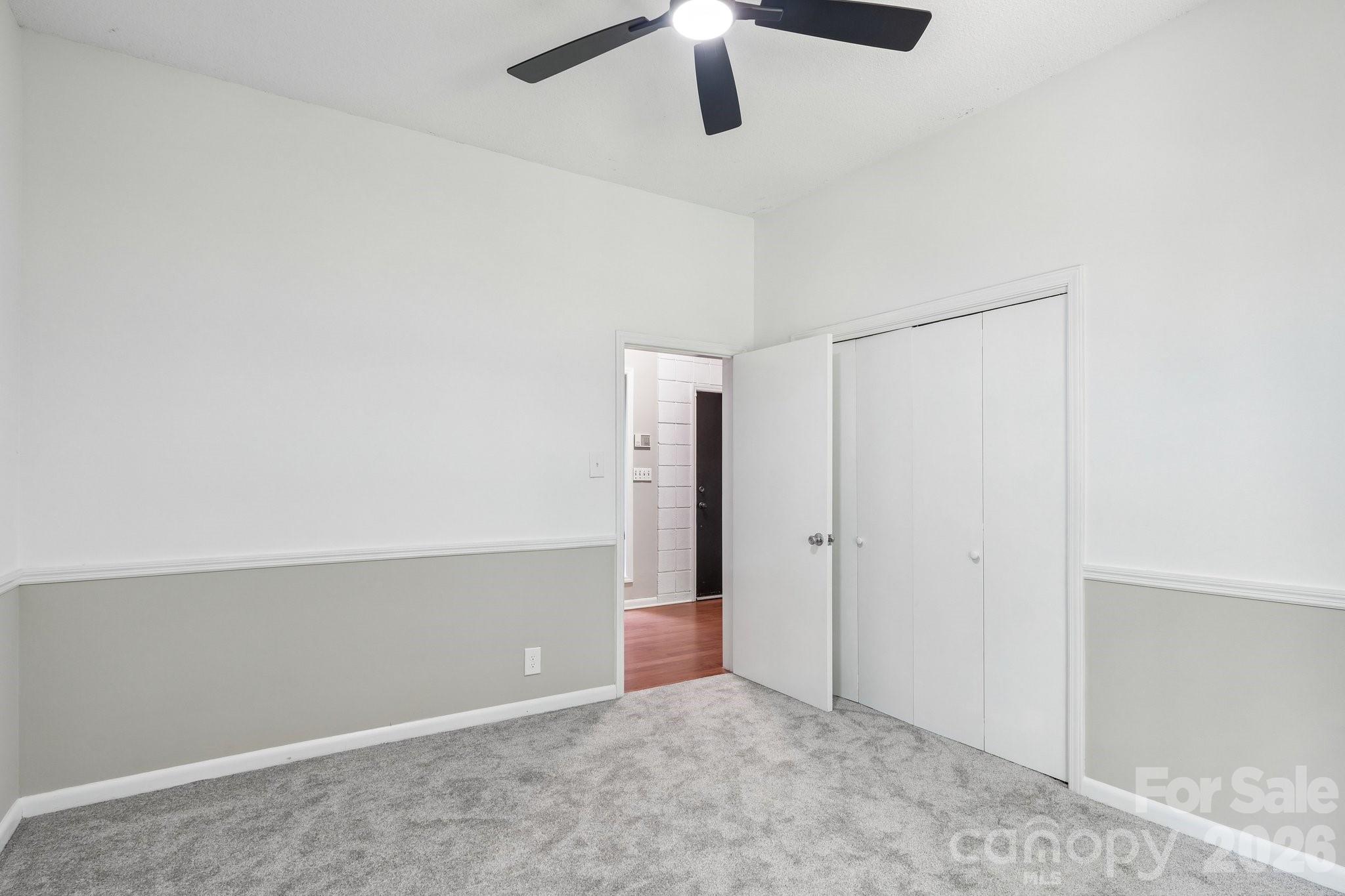 407 Robinwood Drive Property Photo 27