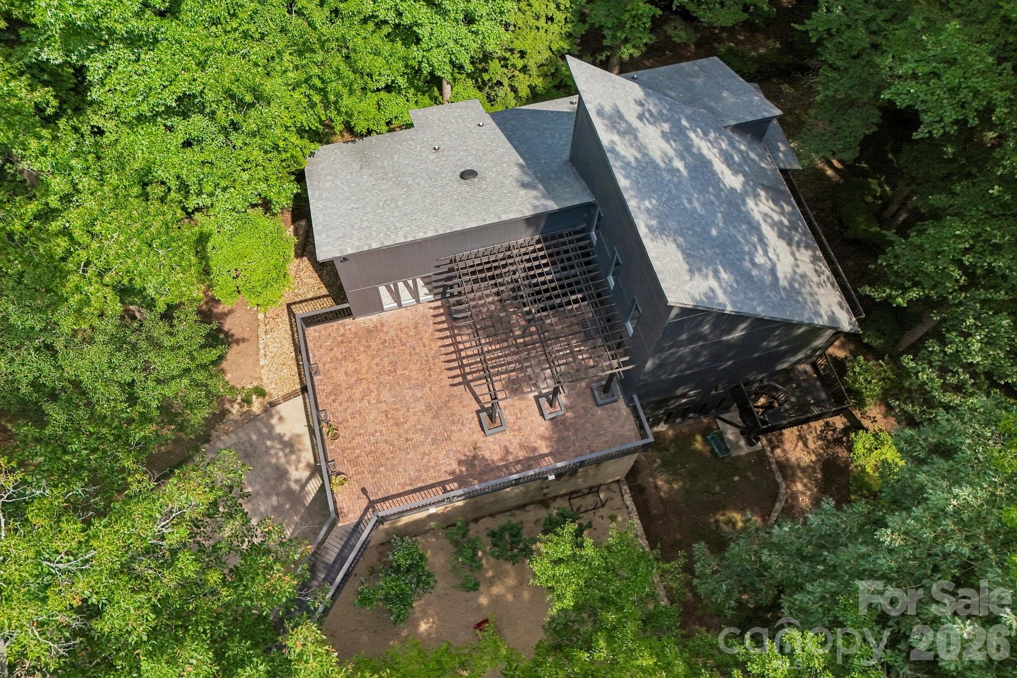 407 Robinwood Drive Property Photo 46