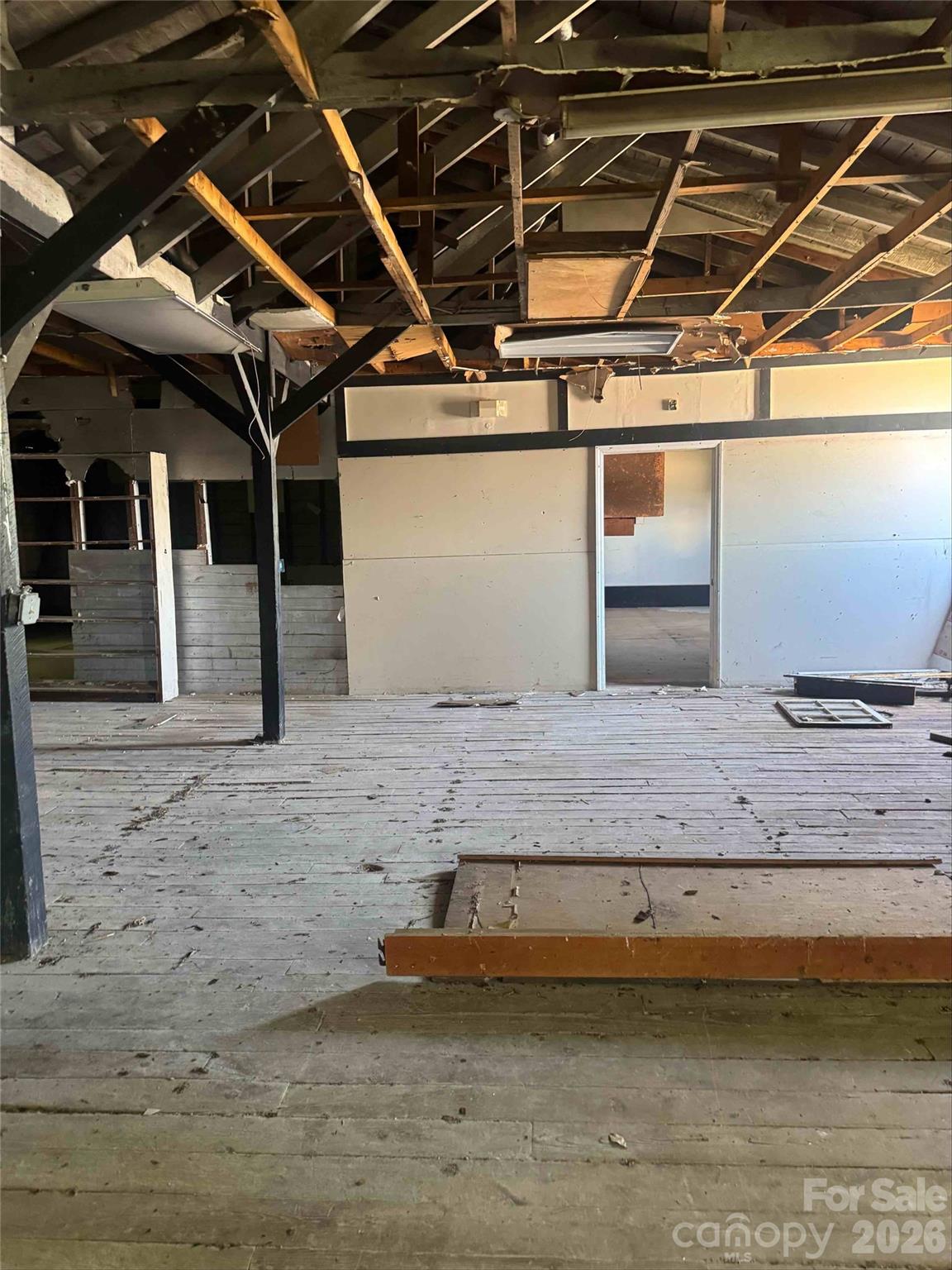 529 N Broad Street Property Photo 2