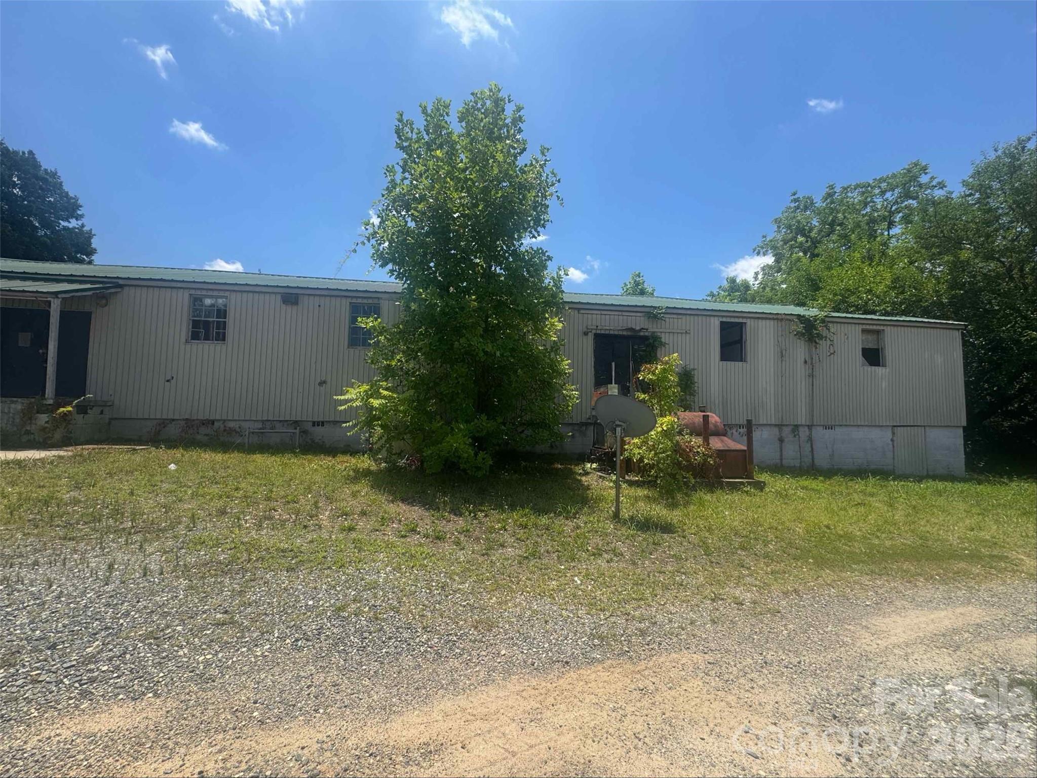 529 N Broad Street Property Photo 4