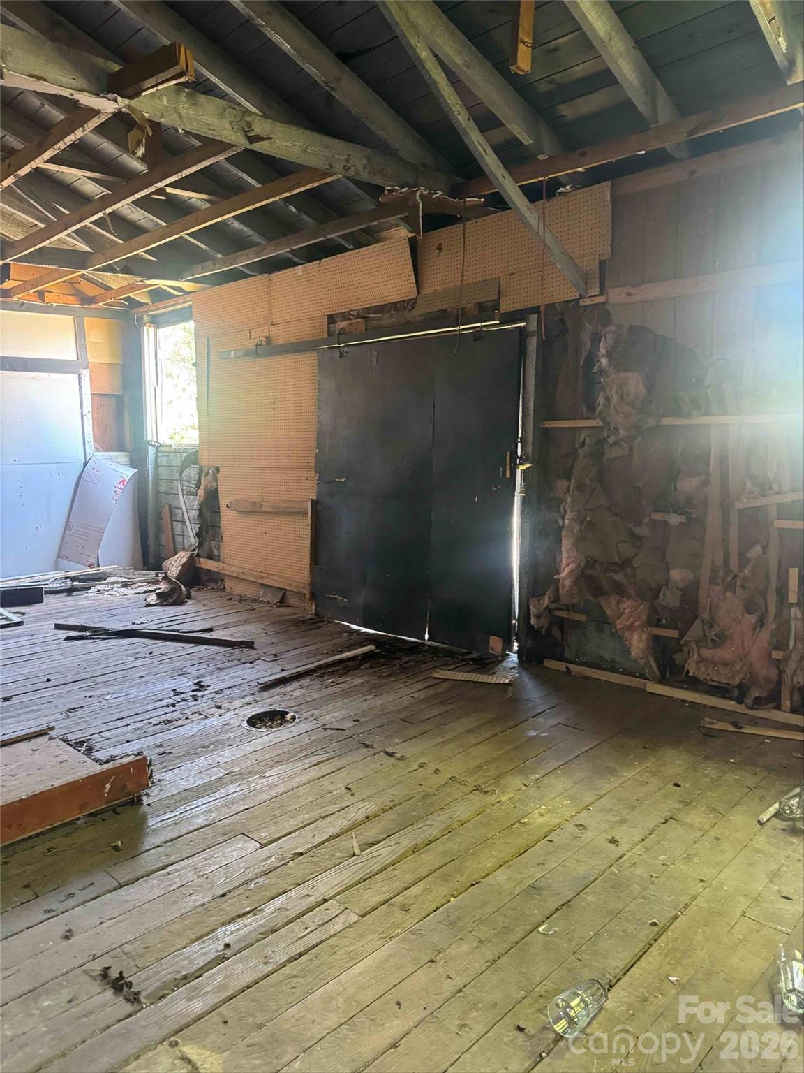 529 N Broad Street Property Photo 6