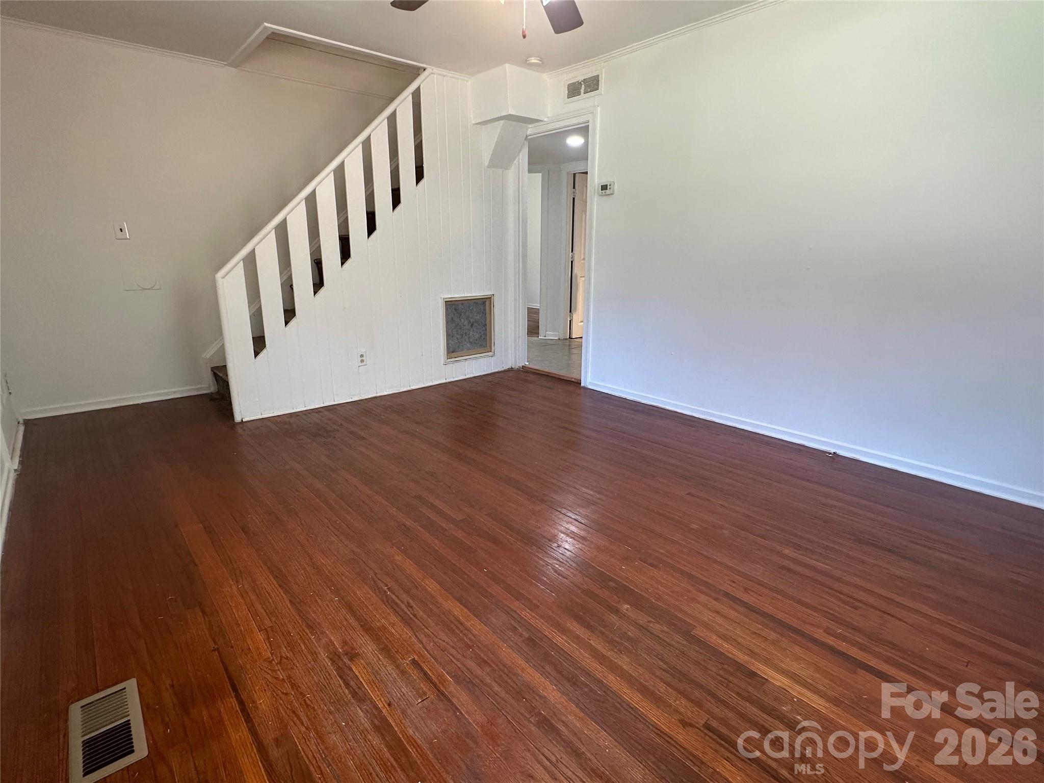 1005 William Drive Property Photo 7