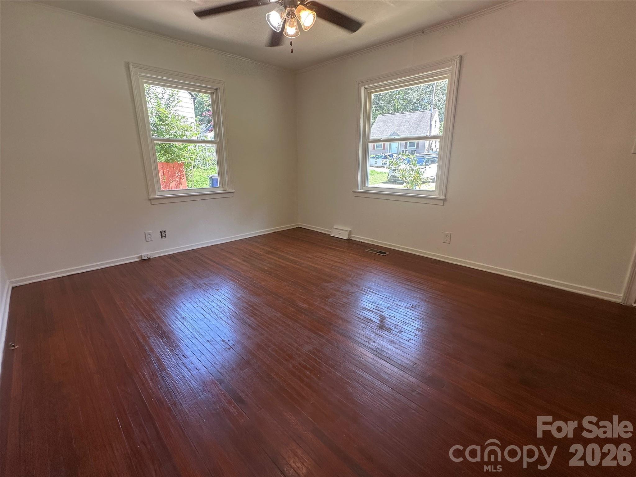1005 William Drive Property Photo 9