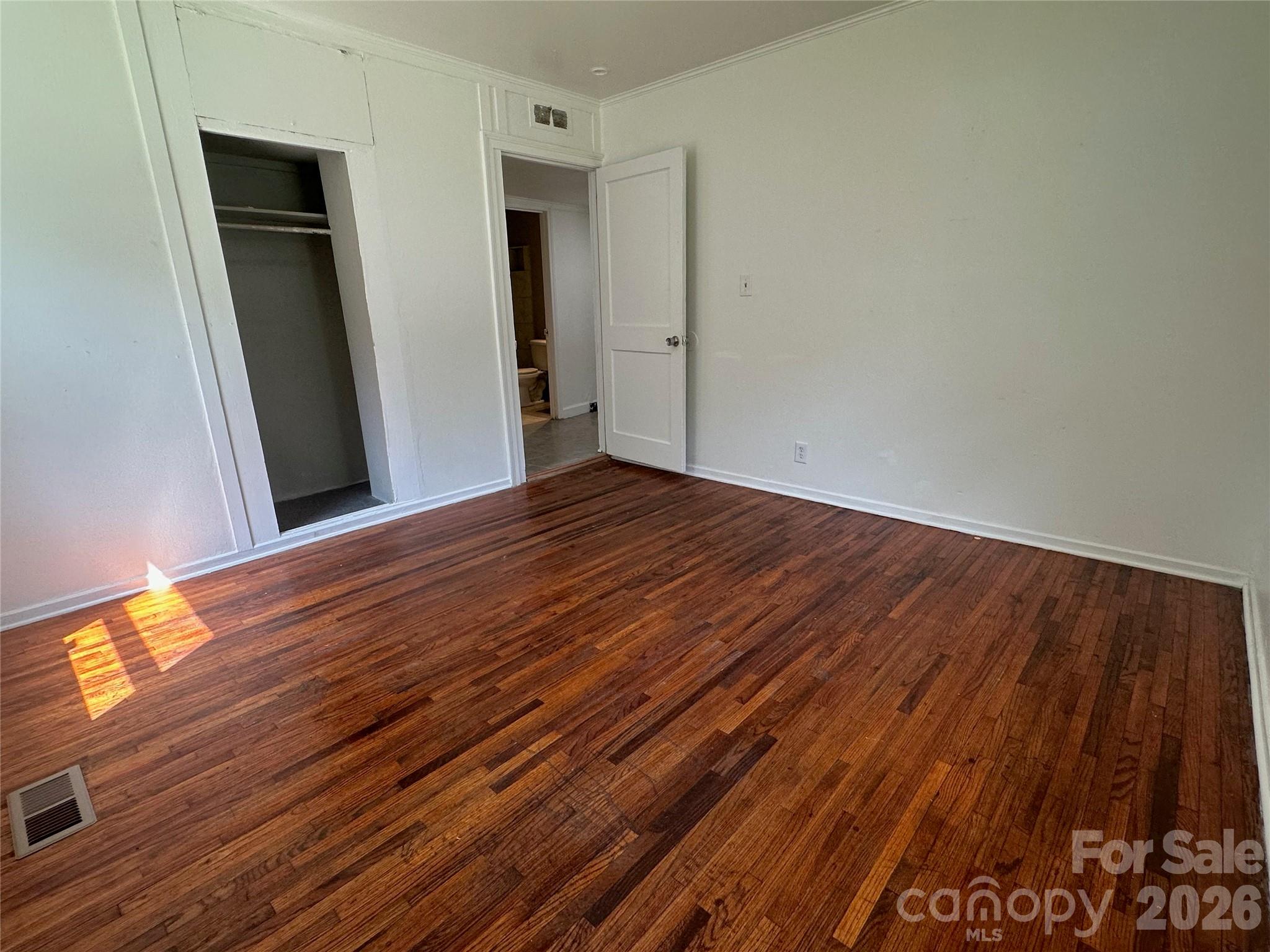 1005 William Drive Property Photo 19