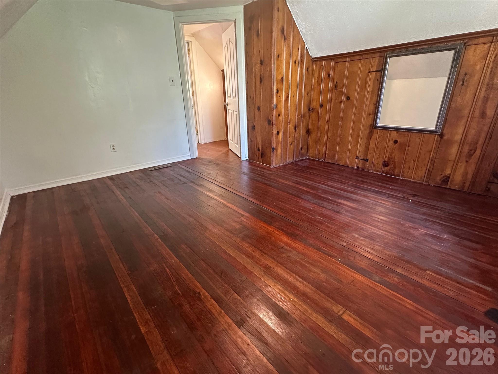 1005 William Drive Property Photo 31