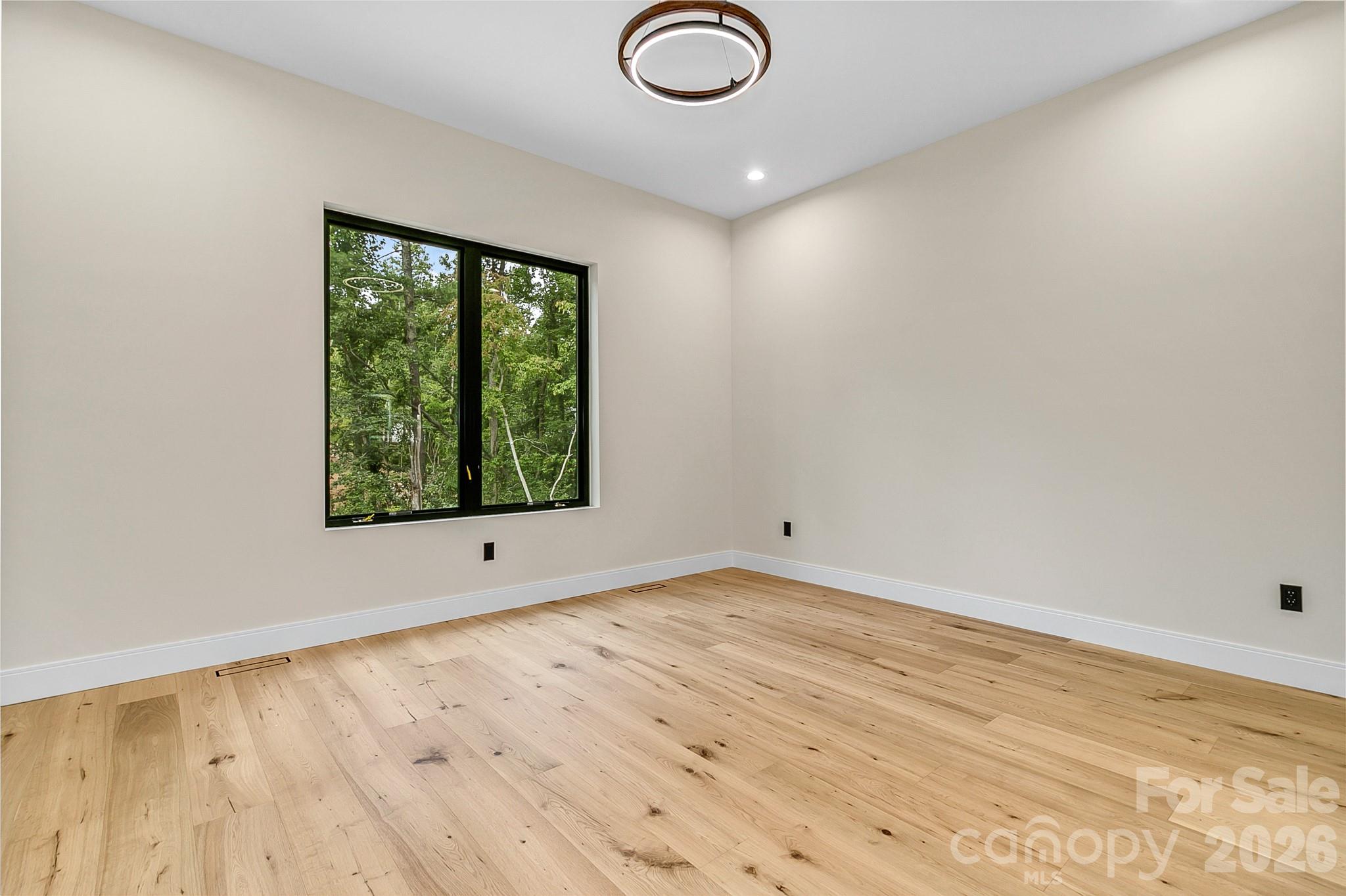 407 Melnick Terrace Property Photo 32