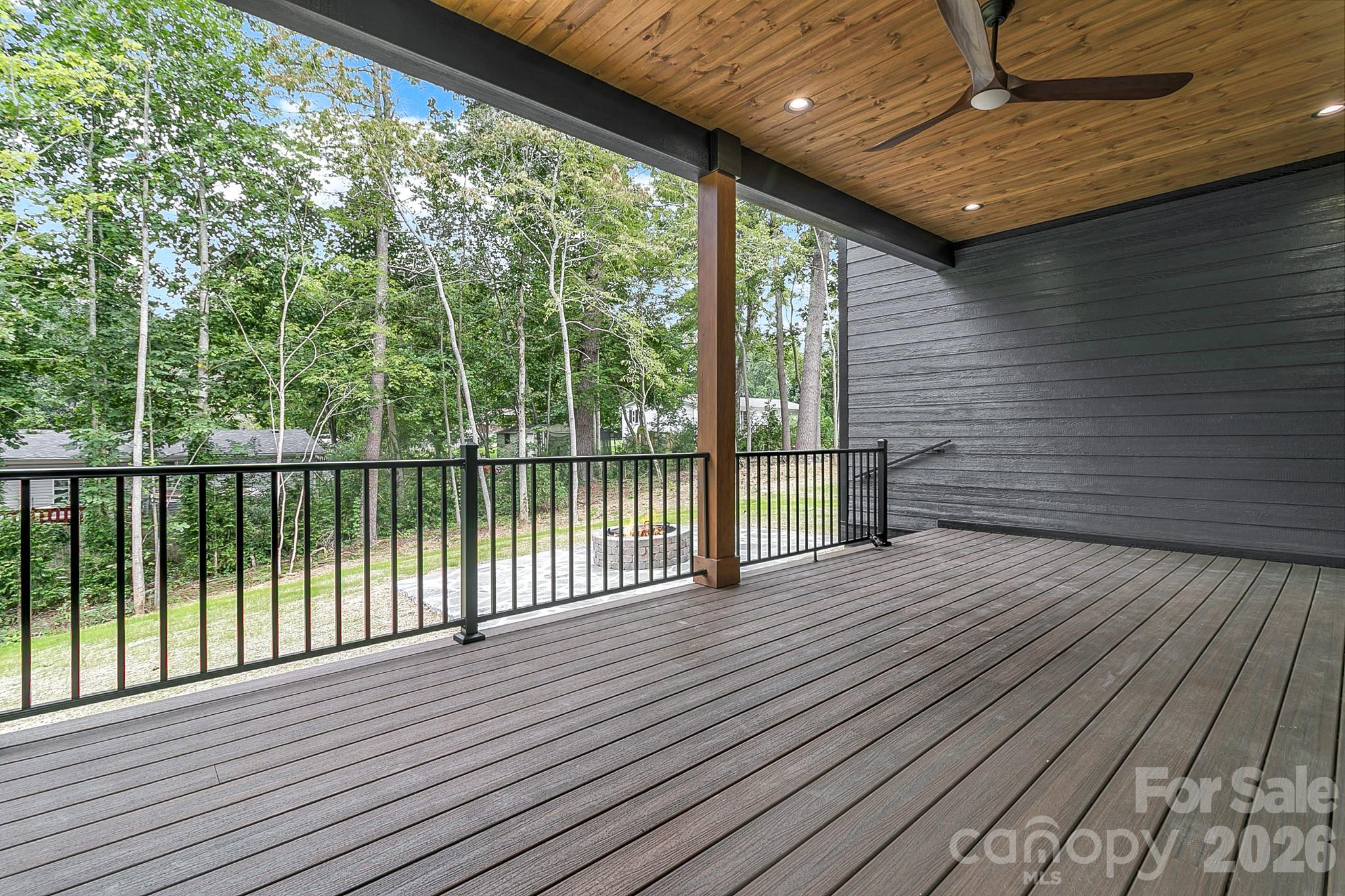 407 Melnick Terrace Property Photo 39