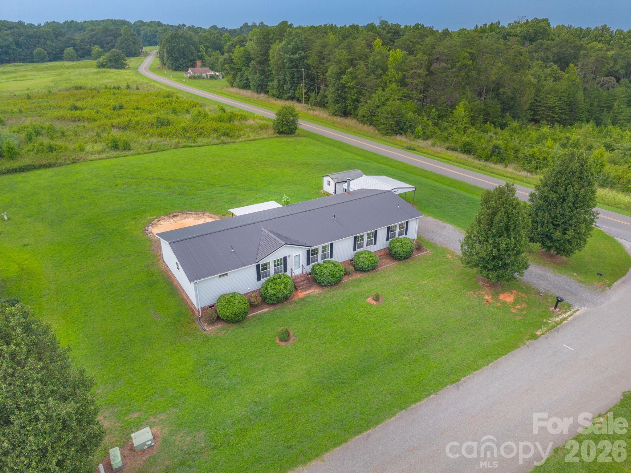 102 Jenny Drive Property Photo 2